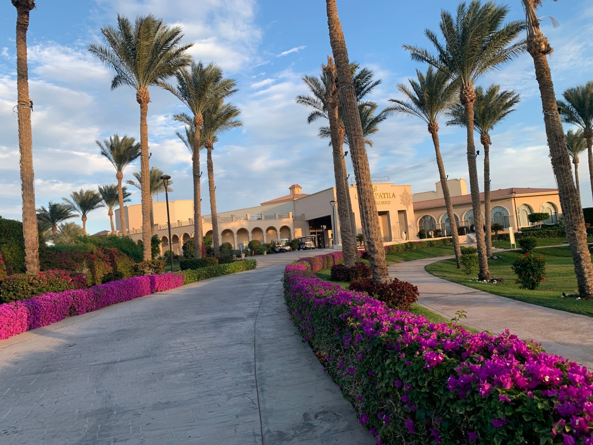Street view near Superior Room 2102 Cleopatra Luxury Resort, Sharm el-Sheikh — © egorka (CC BY-SA · Mapillary)