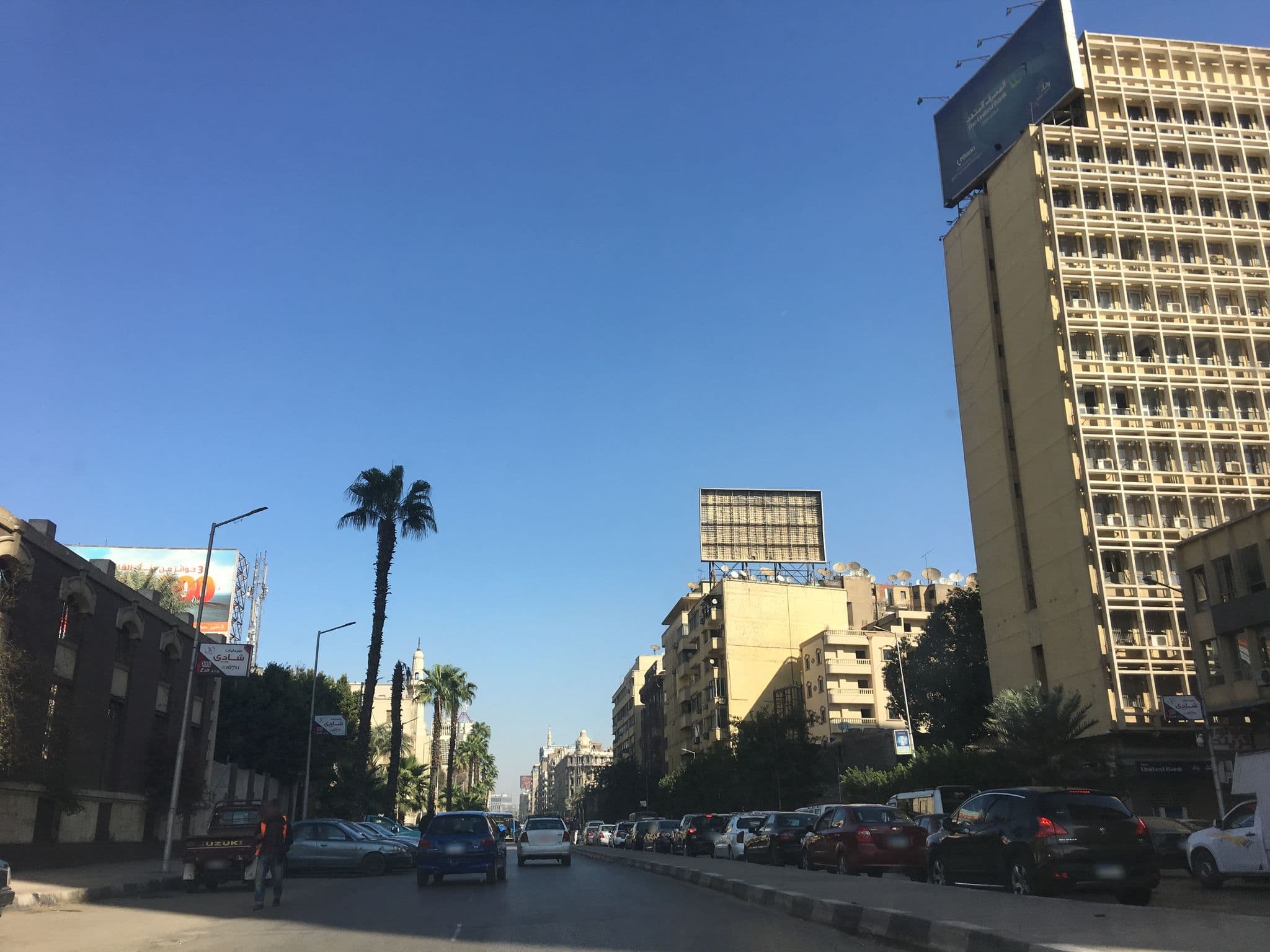 Street view near Isis Hotel, Būlāq Abū al ‘Ilā — © myoussef87 (CC BY-SA · Mapillary)