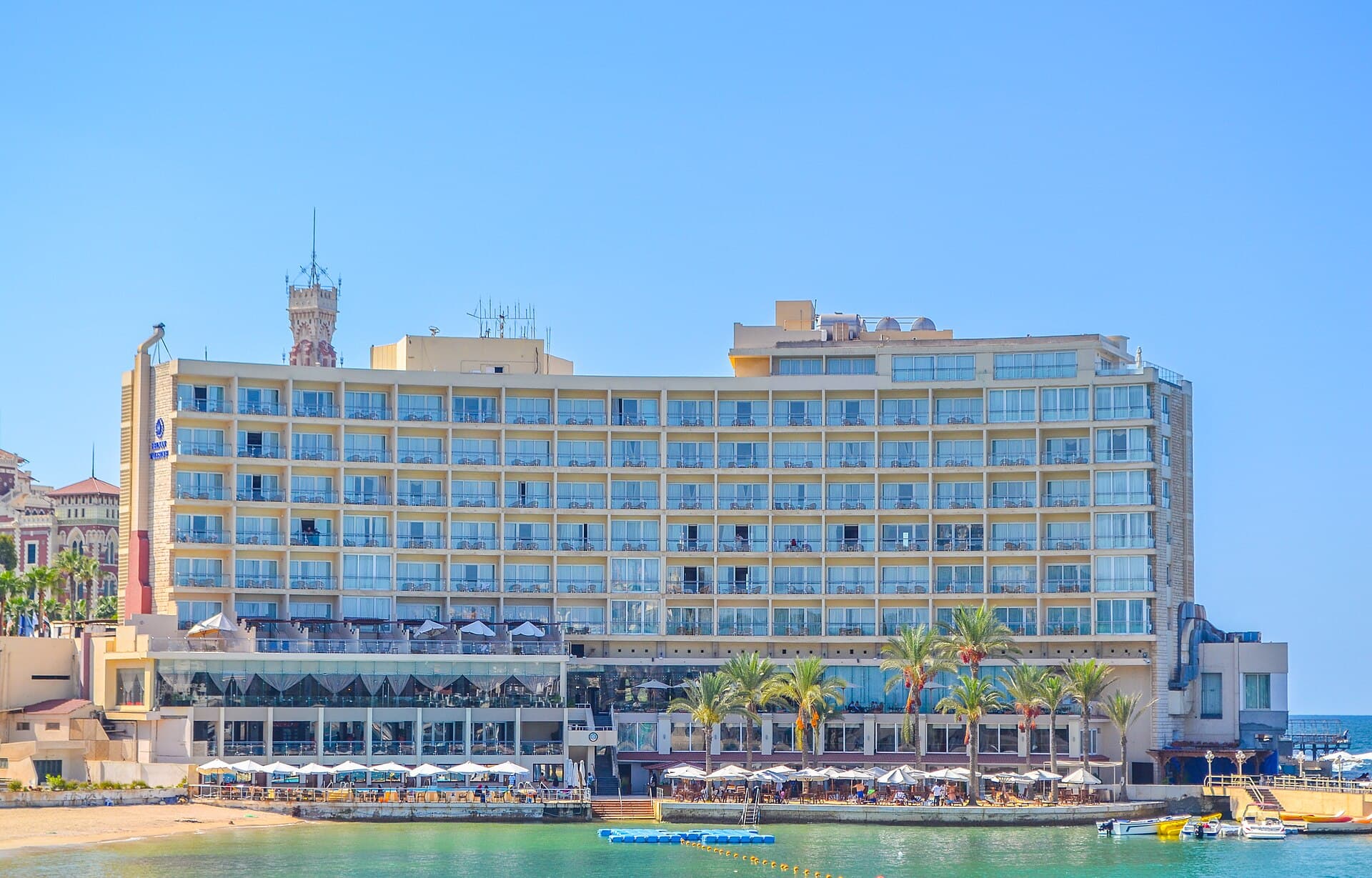 Helnan Palestine Hotel (via Wikimedia Commons, CC BY-SA 3.0)
