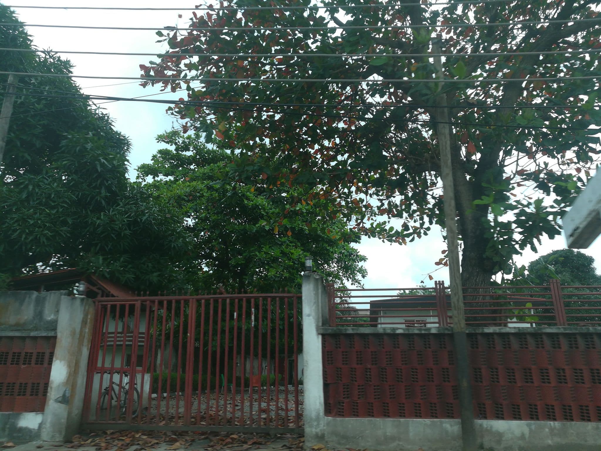Street view near Riviera Suites Hotel, Obalende — © ralebipim (CC BY-SA · Mapillary)