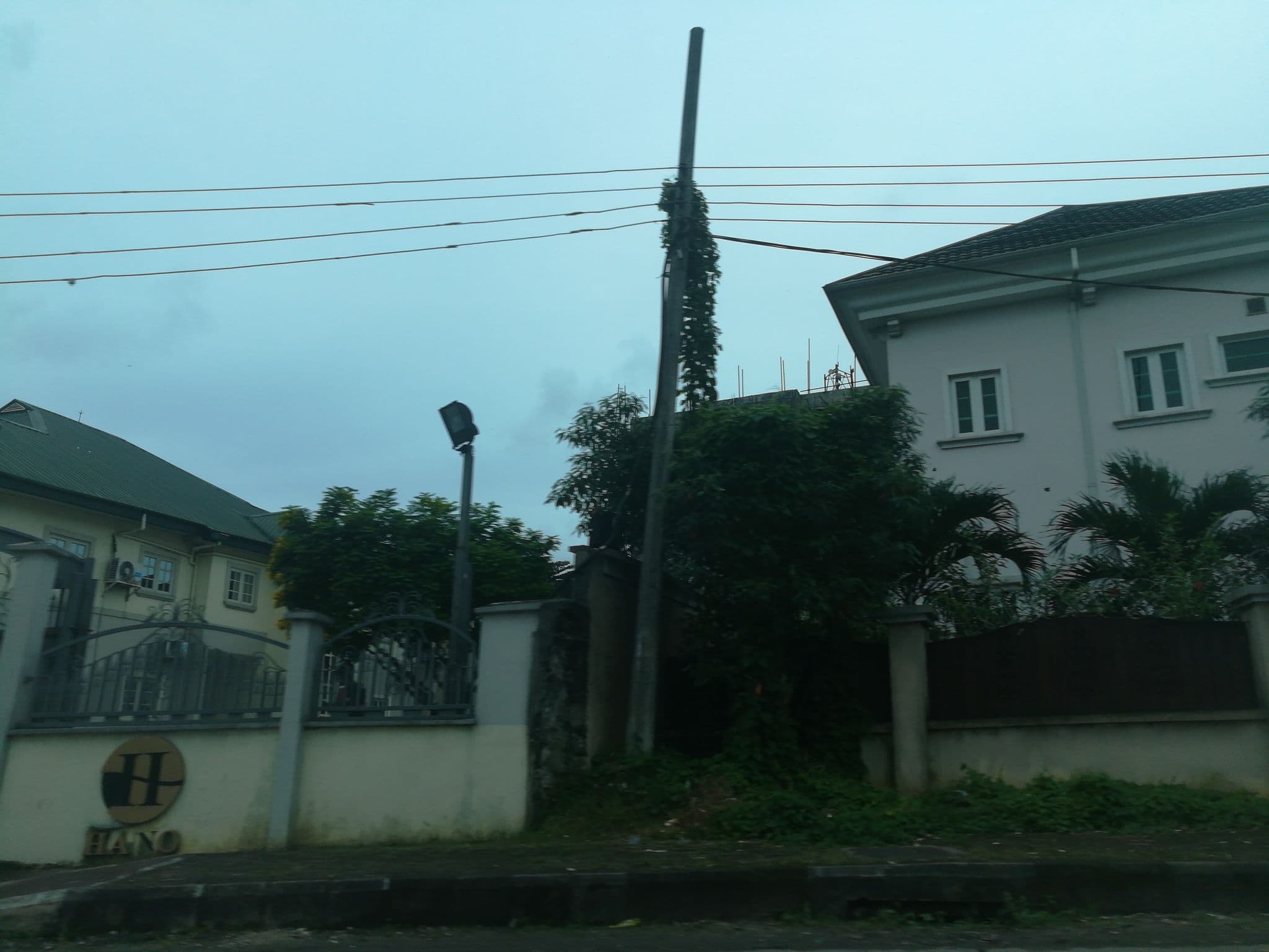 Street view near Hano hotel, Port Harcourt — © ralebipim (CC BY-SA · Mapillary)
