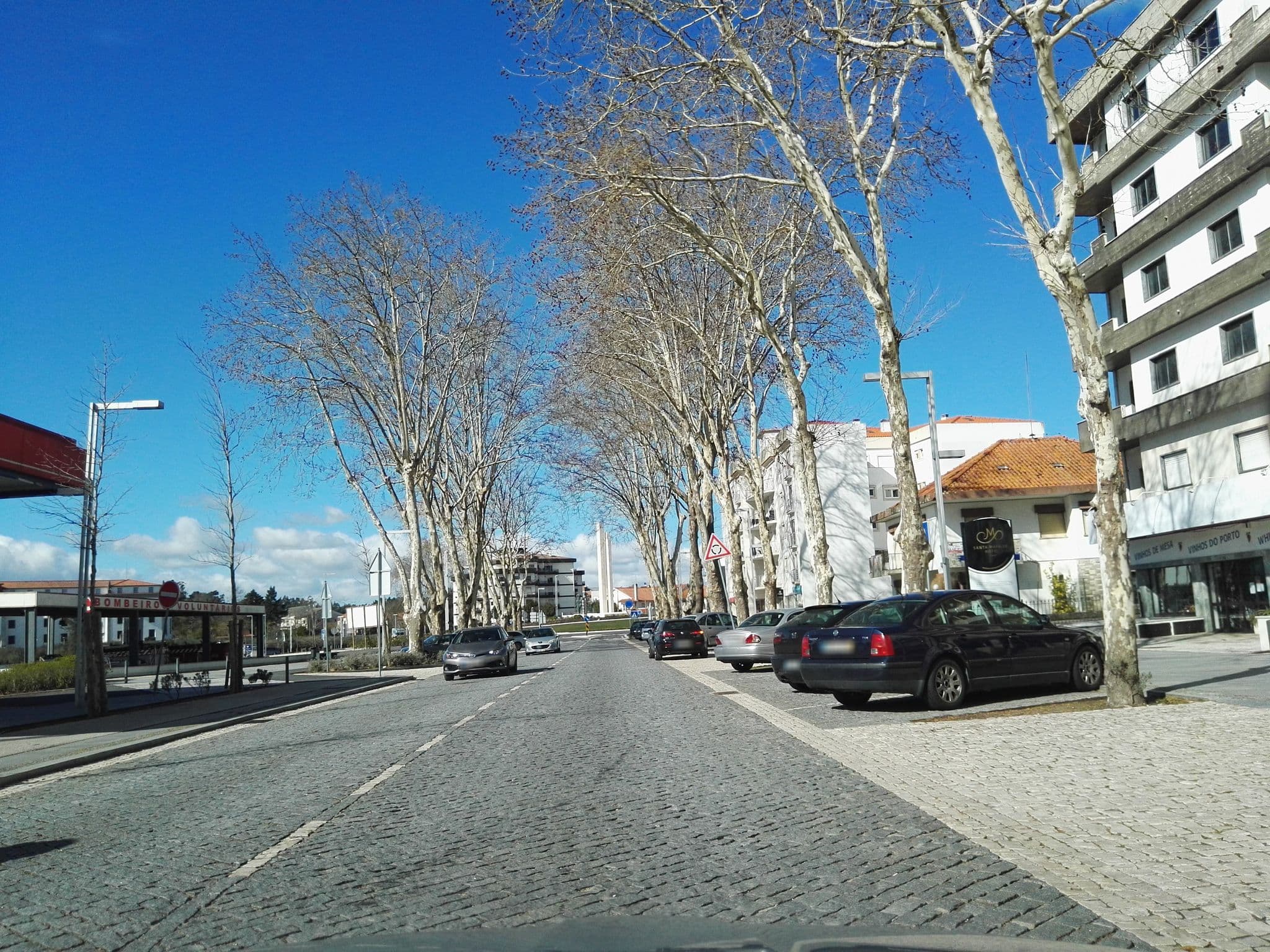 Street view near Peregrinos de Fátima, Fátima — © filipegraciosa (CC BY-SA · Mapillary)