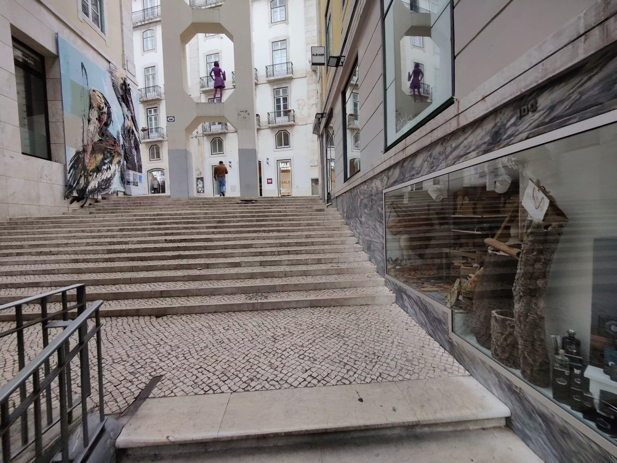 Street view near Tempo FLH Hotels Lisboa, Baixa — © feriret (CC BY-SA · Mapillary)