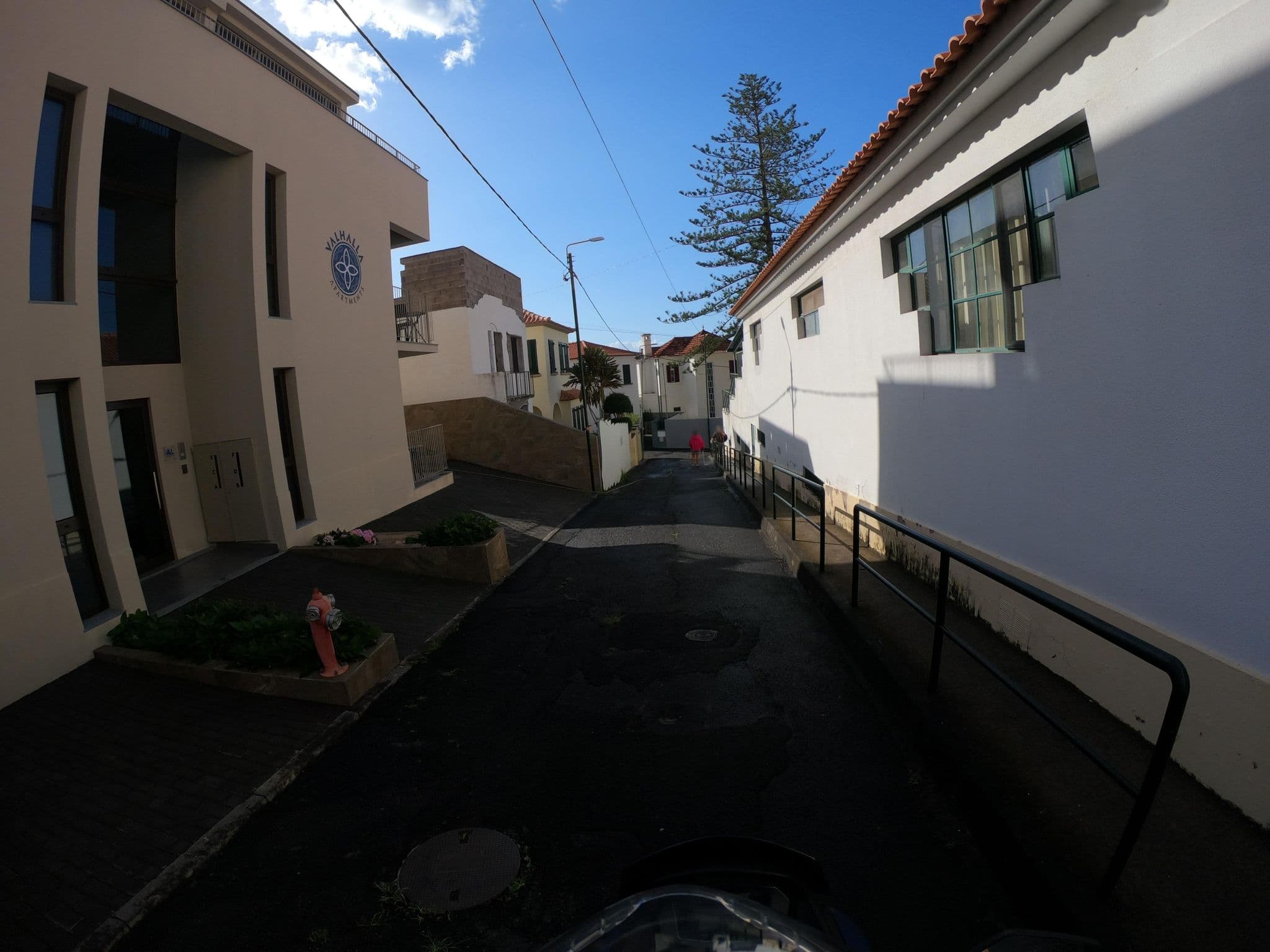 Street view near Molhe Apartments-Pina, Santa Luzia — © filipesilva (CC BY-SA · Mapillary)