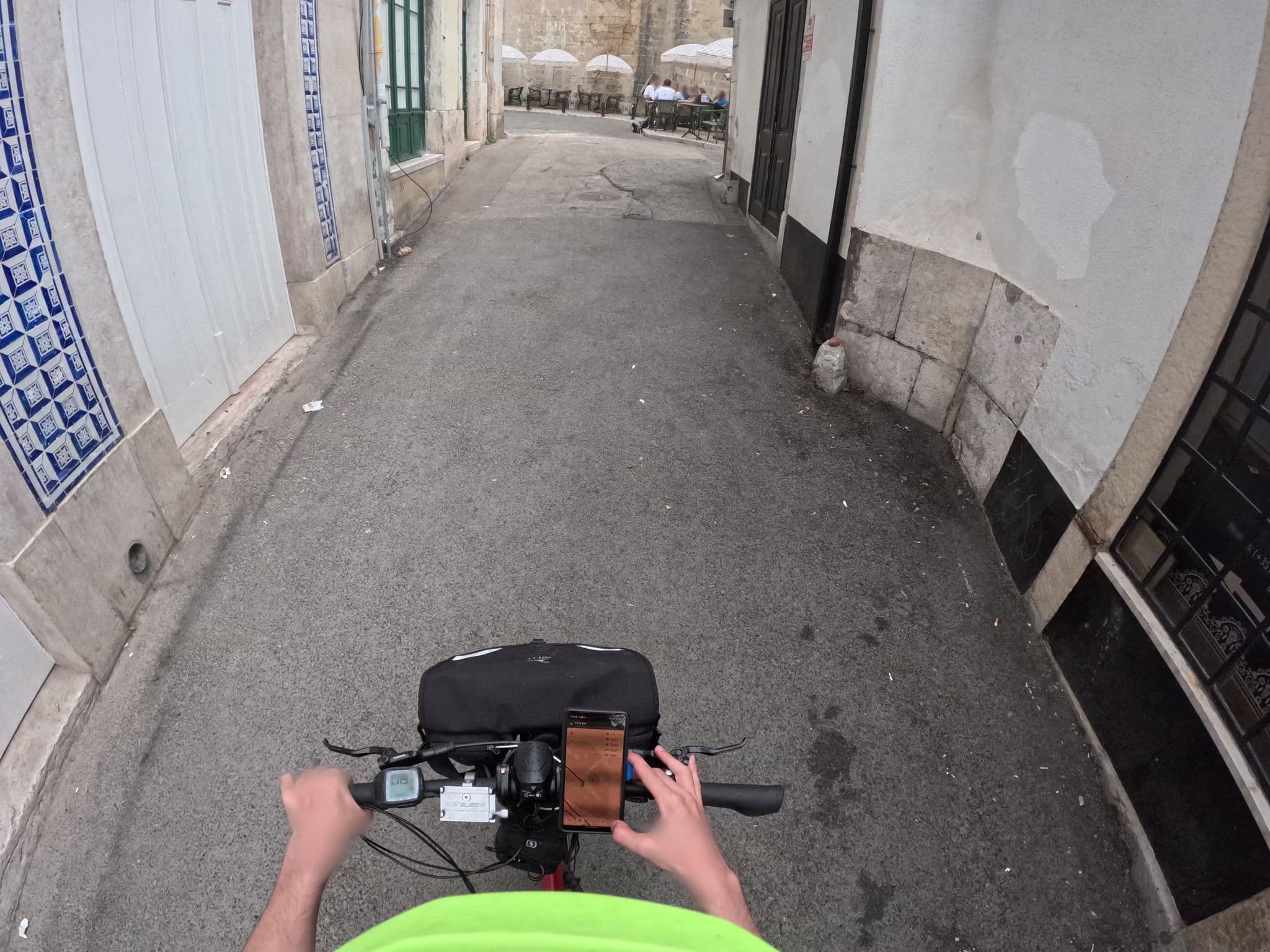Street view near Pensão S. João da Praça, Alfama — © claudiop (CC BY-SA · Mapillary)