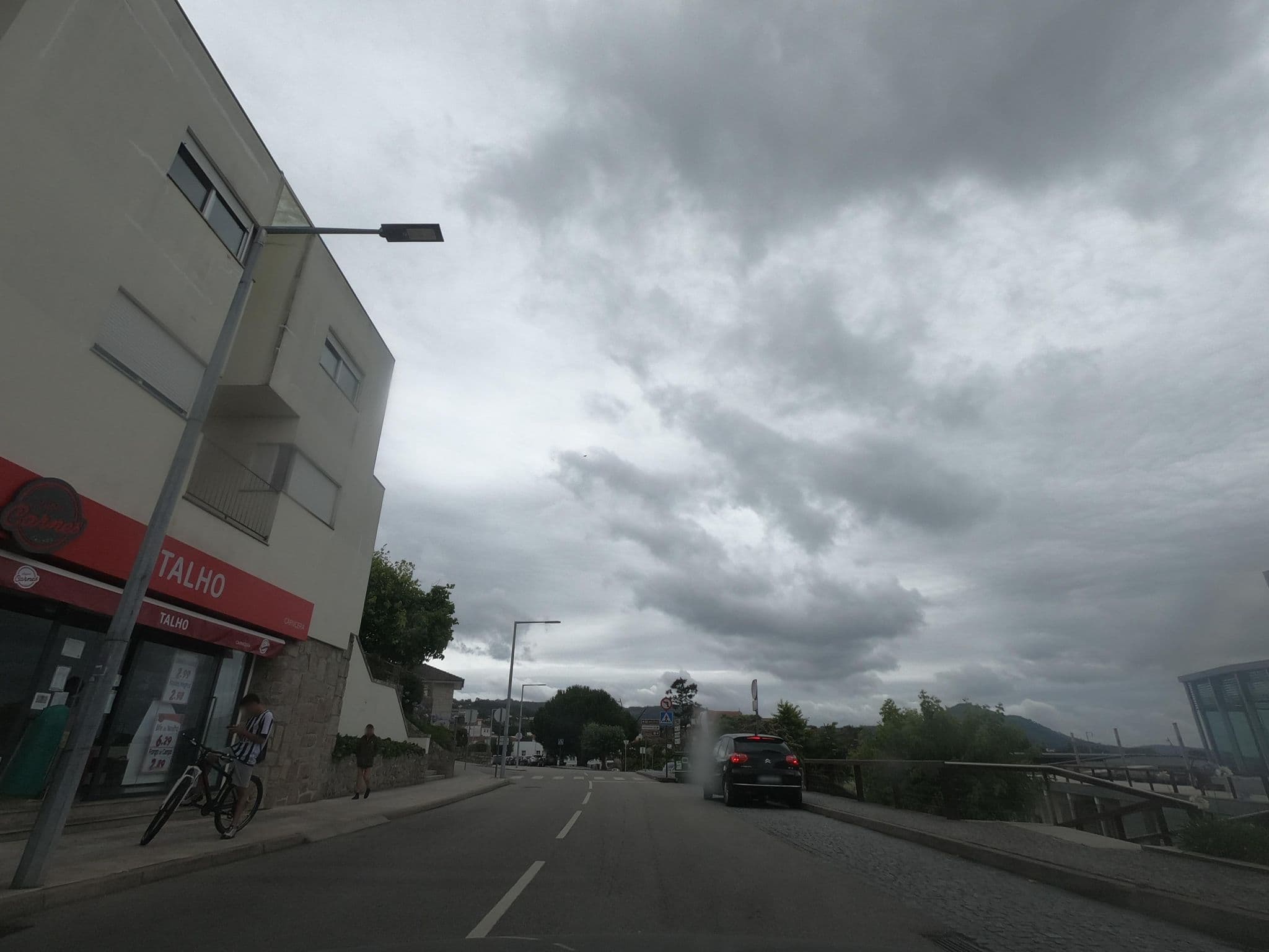 Street view near Residencial Rainha do Gusmão, Valenza — © filohipo (CC BY-SA · Mapillary)