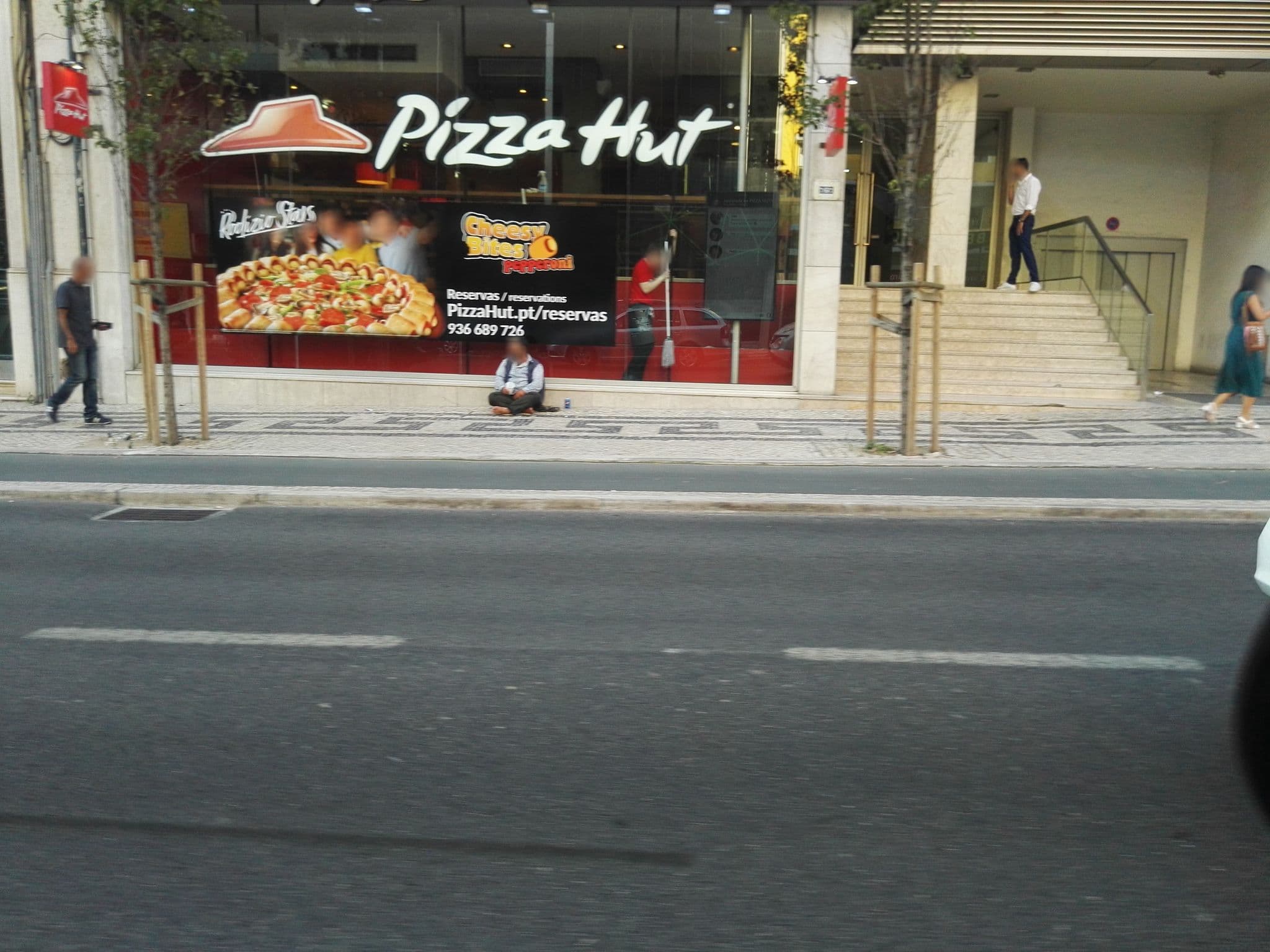 Street view near America Diamonds Hotel, Lisbon — © filipegraciosa (CC BY-SA · Mapillary)