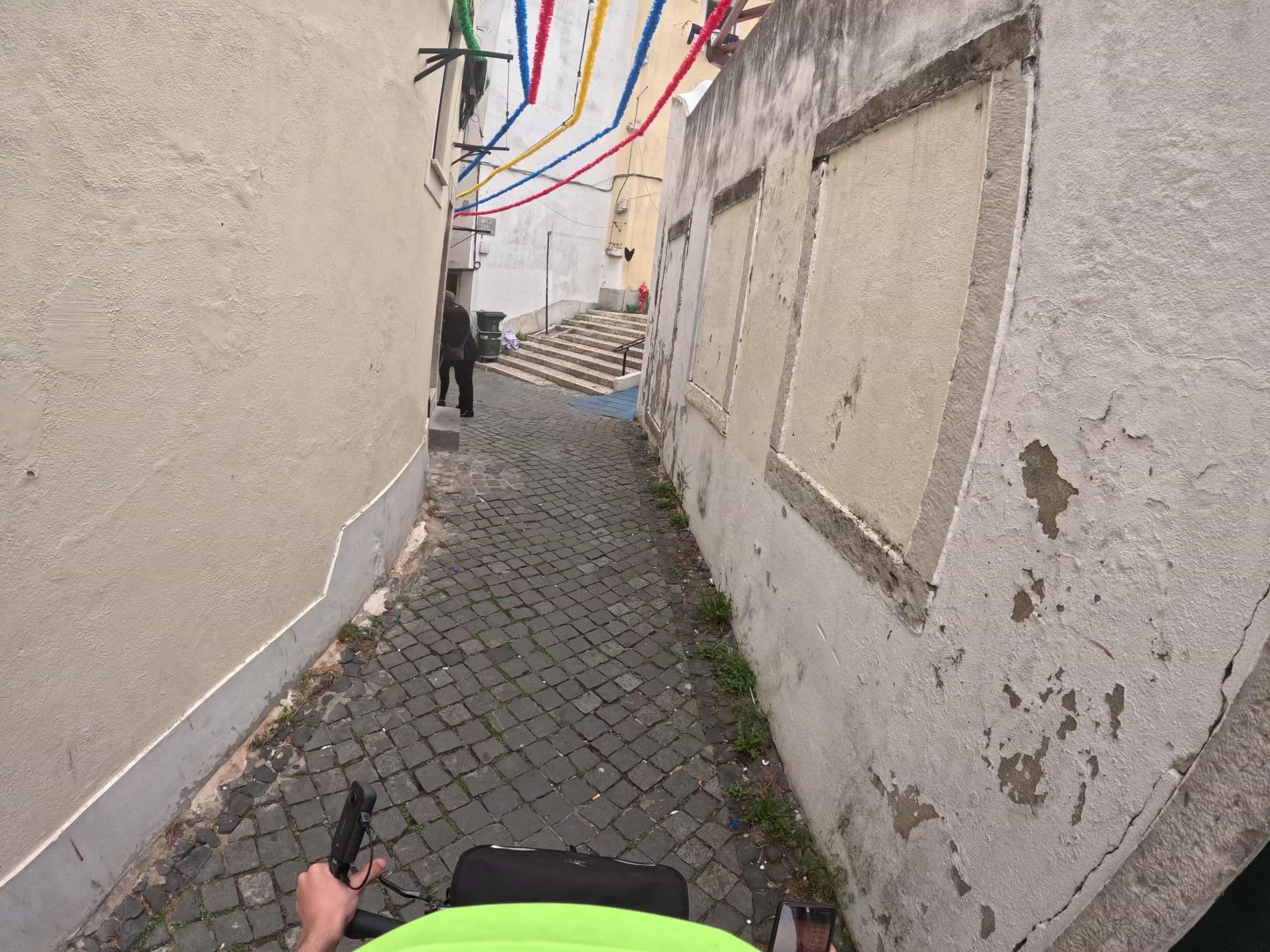 Street view near Apartamentos de Alfama, Alfama — © claudiop (CC BY-SA · Mapillary)