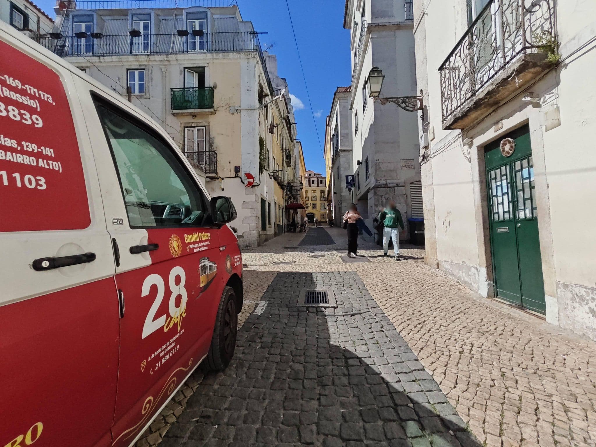 Street view near BA17-1, São Mamede — © Attractor_Snowstorm (CC BY-SA · Mapillary)
