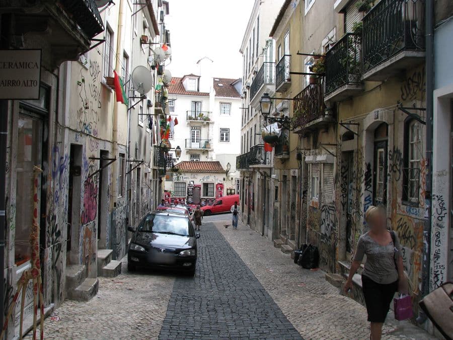 Street view near Cozy Penthouse in Biarro Alto, Bairro Alto — © barragon (CC BY-SA · Mapillary)