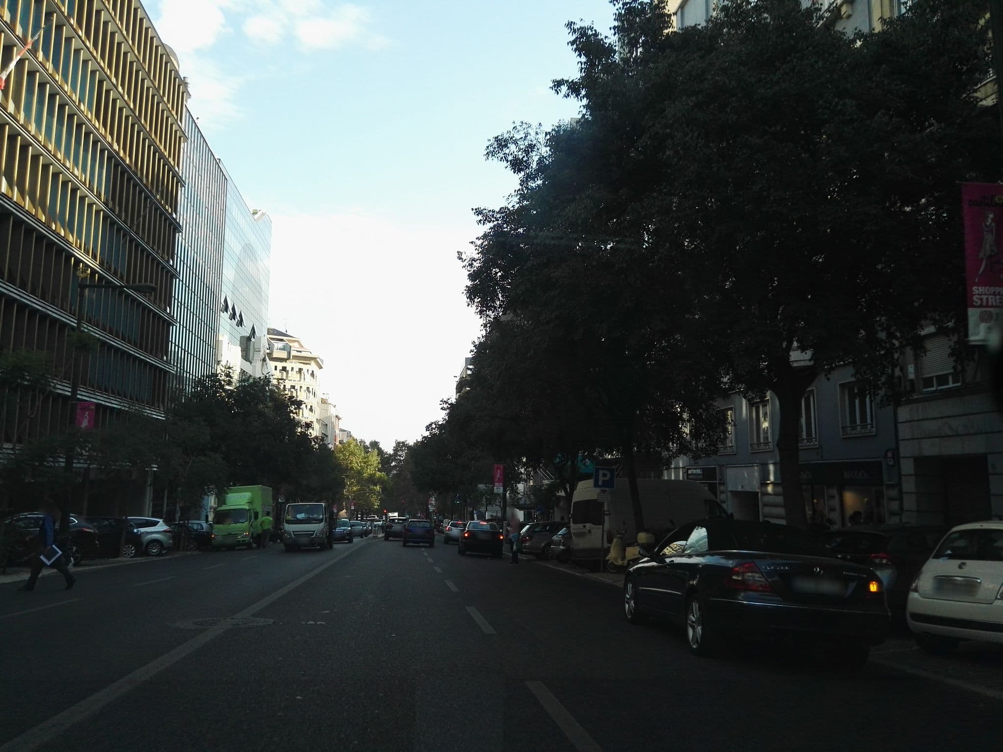Street view near Castilho, Lisbon — © filipegraciosa (CC BY-SA · Mapillary)