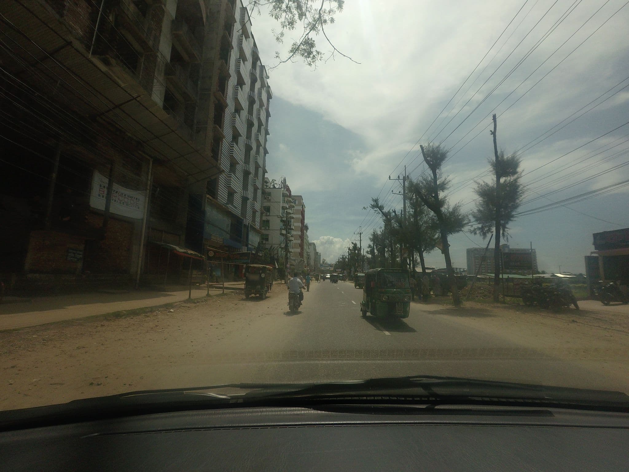 Street view near Honeymoon Resorts, Cox’s Bāzār — © mmahmud (CC BY-SA · Mapillary)