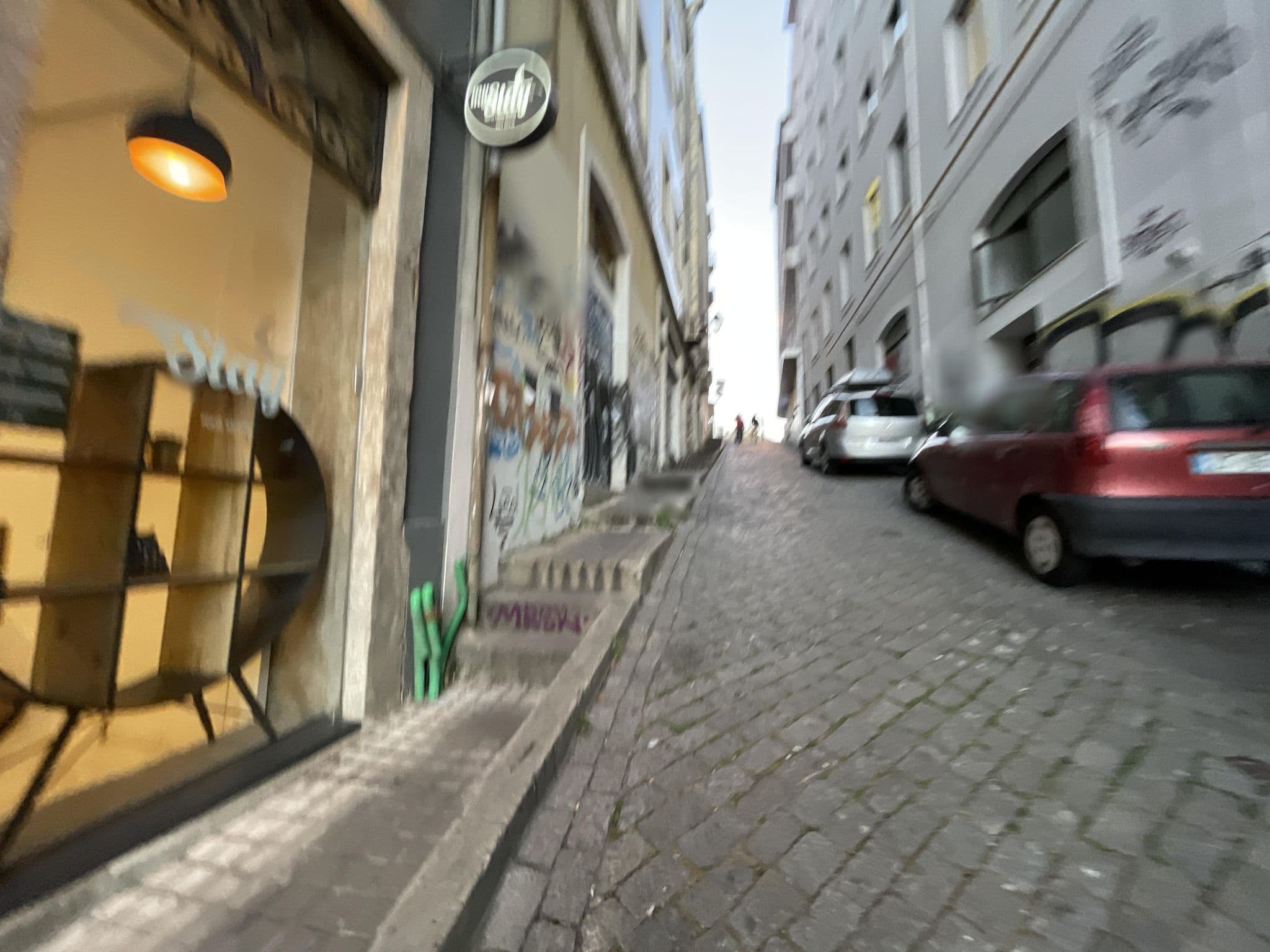 Street view near Legendary, Porto