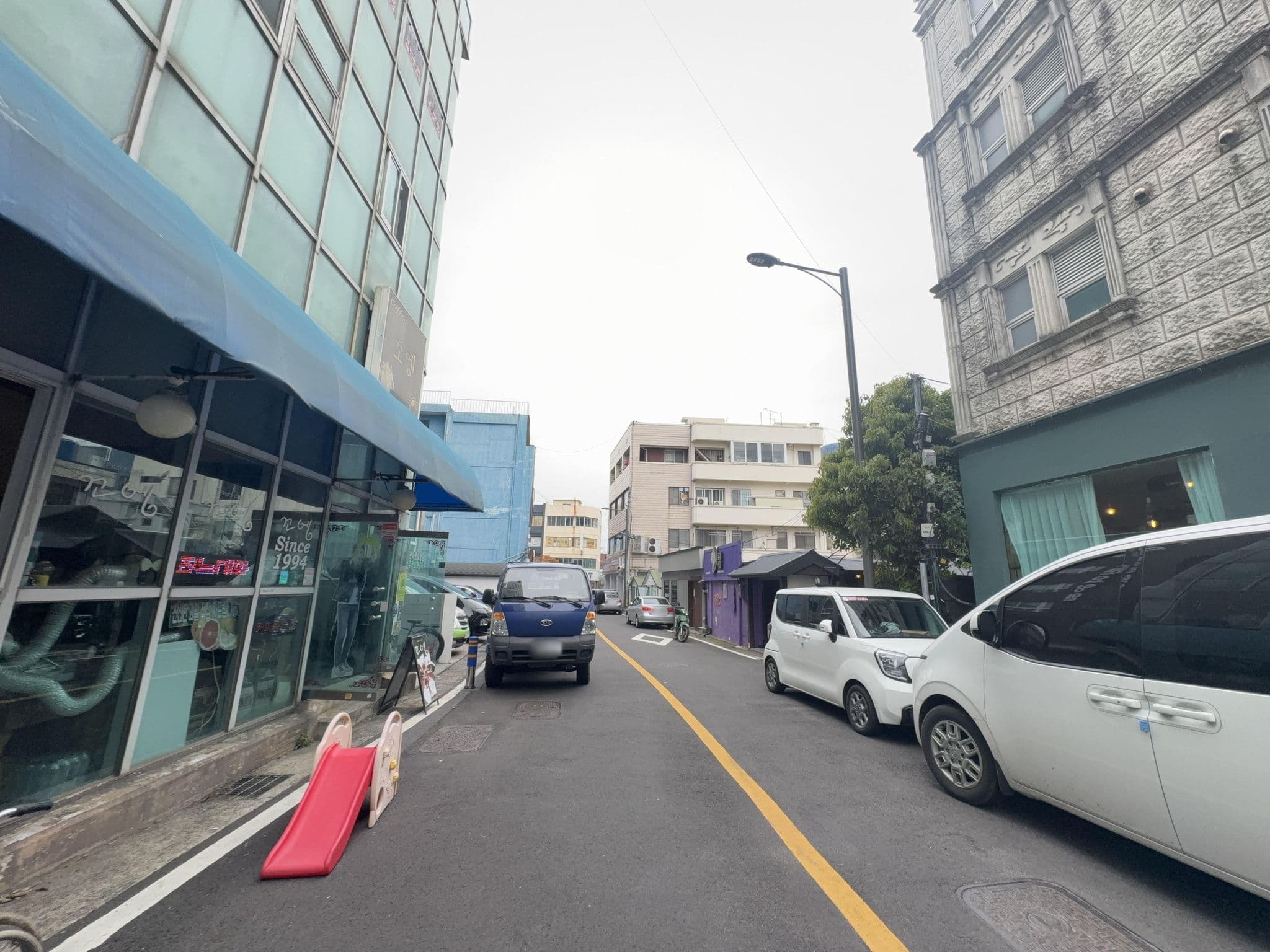 Street view near 스토리인제주, Jeju City — © eunju (CC BY-SA · Mapillary)