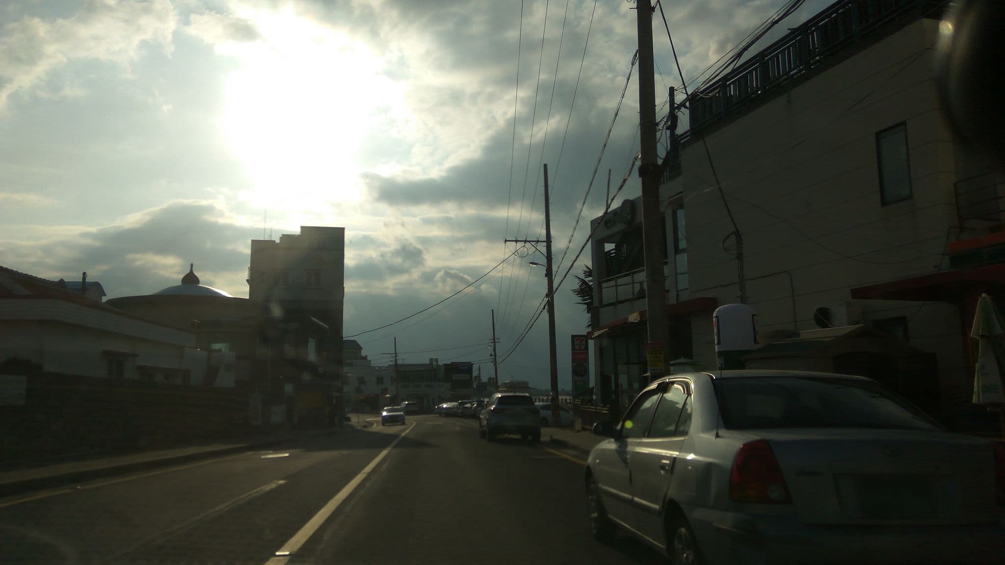 Street view near 데이빗하우스 (David Guesthouse), Gaigeturi — © eneerhut (CC BY-SA · Mapillary)