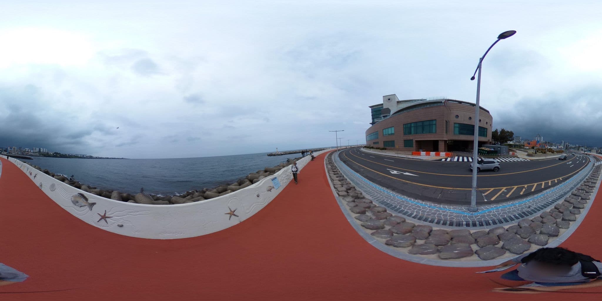 Street view near 라마다프라다제주호텔 입구, Jeju City — © monotaxism (CC BY-SA · Mapillary)