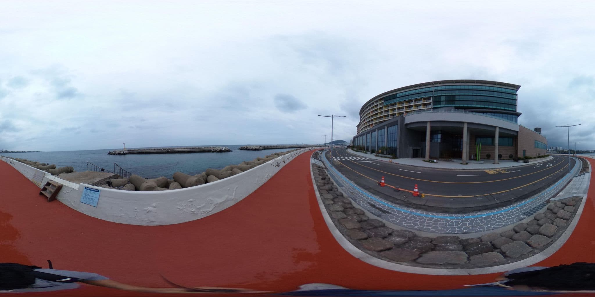 Street view near 제주 Helios Spa, Jeju City — © monotaxism (CC BY-SA · Mapillary)