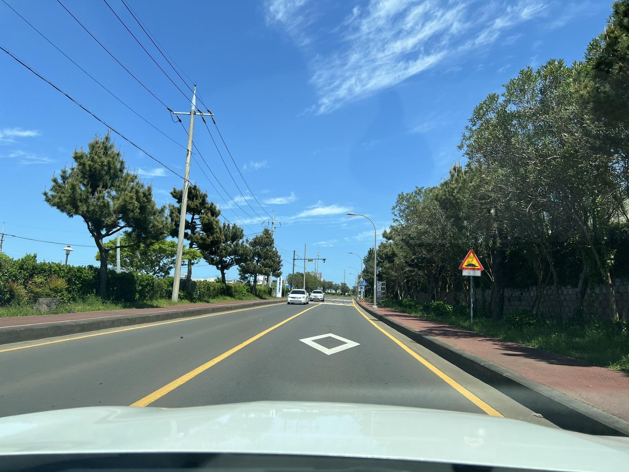 Street view near 초콜릿펜션, Tallang-dong — © eneerhut (CC BY-SA · Mapillary)