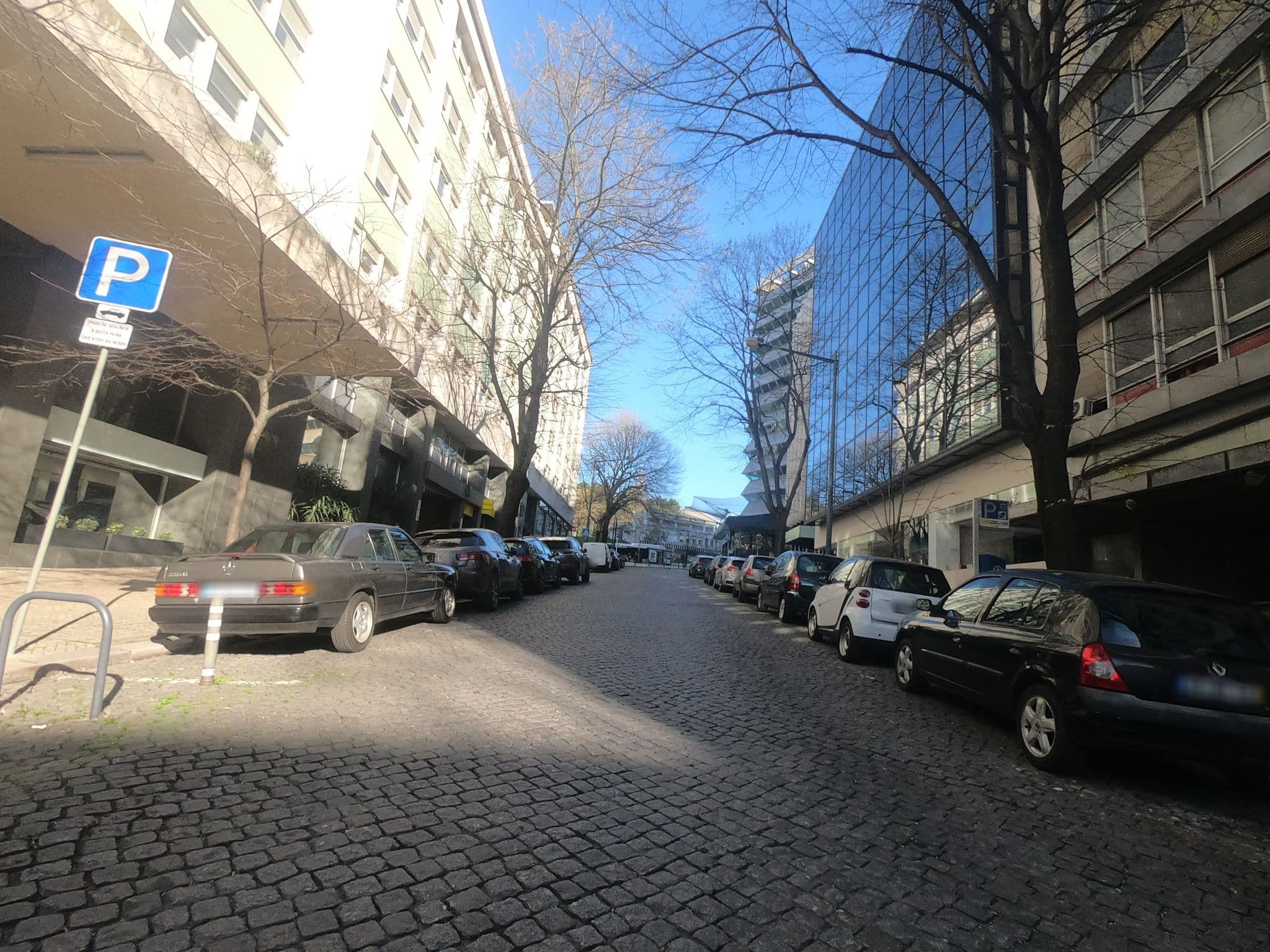 Street view near Daizy Guest House, Lisbon — © filohipo (CC BY-SA · Mapillary)