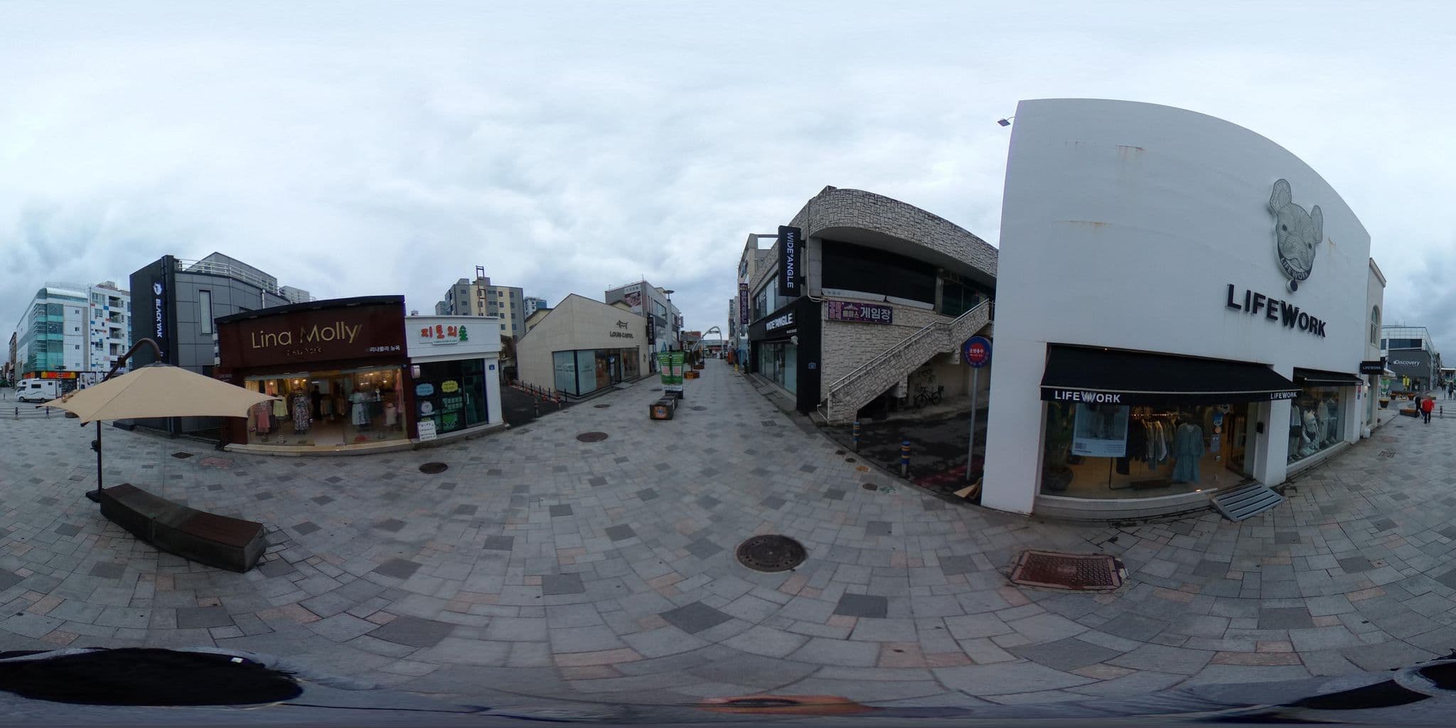 Street view near 제주 비젼 게스트하우스, Jeju City — © monotaxism (CC BY-SA · Mapillary)