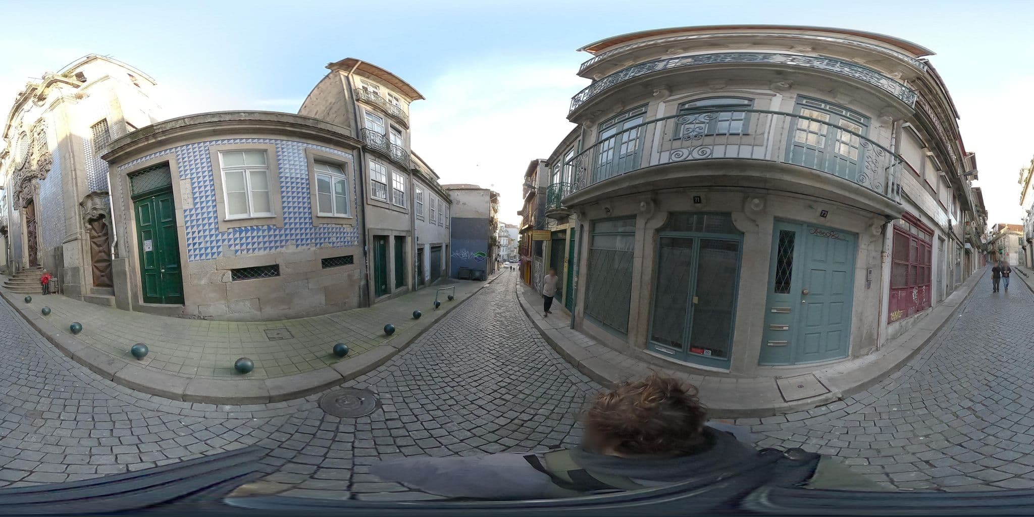 Street view near Oportoliving, Porto