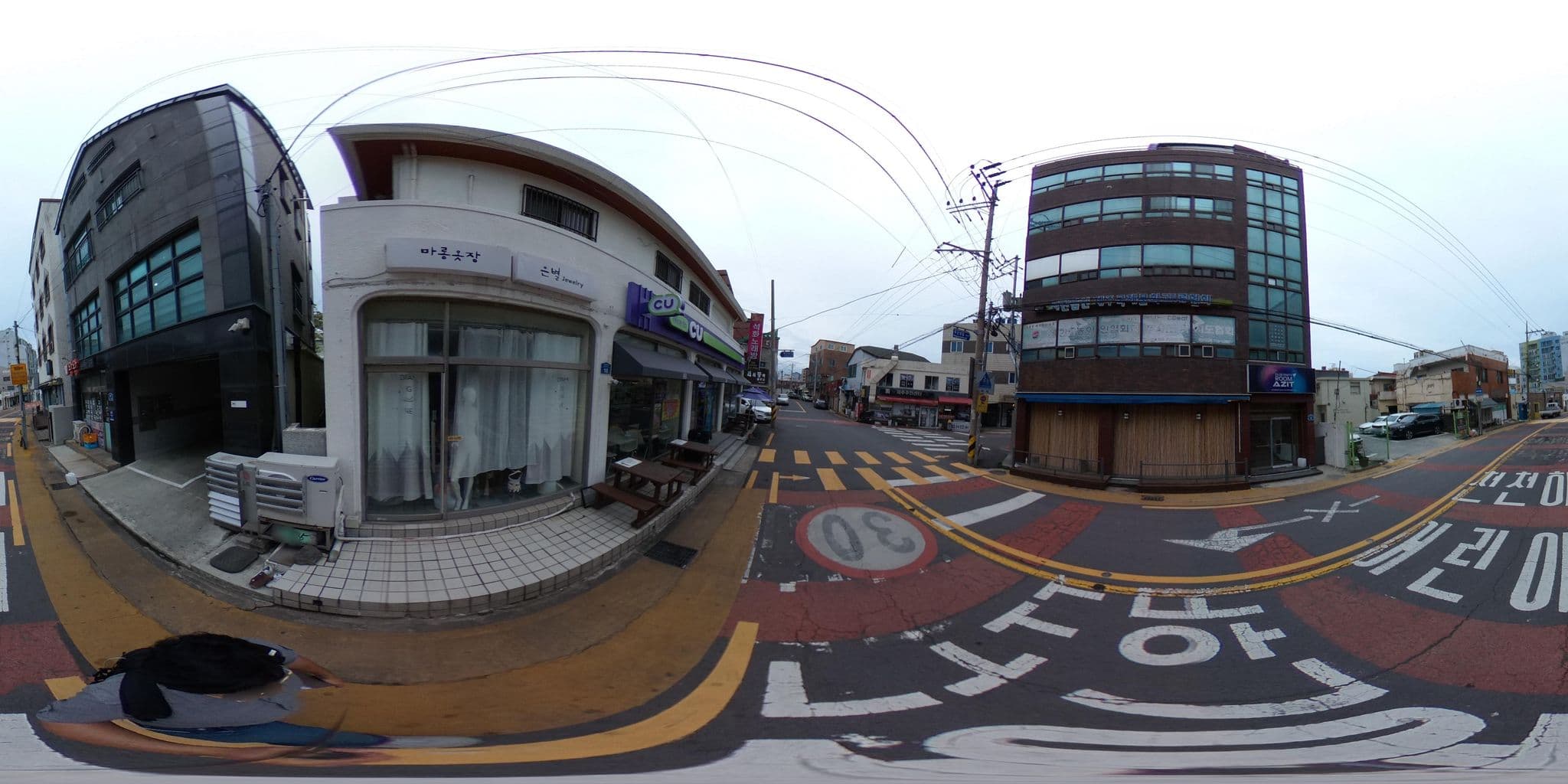 Street view near 오라스테이, Jeju City — © monotaxism (CC BY-SA · Mapillary)