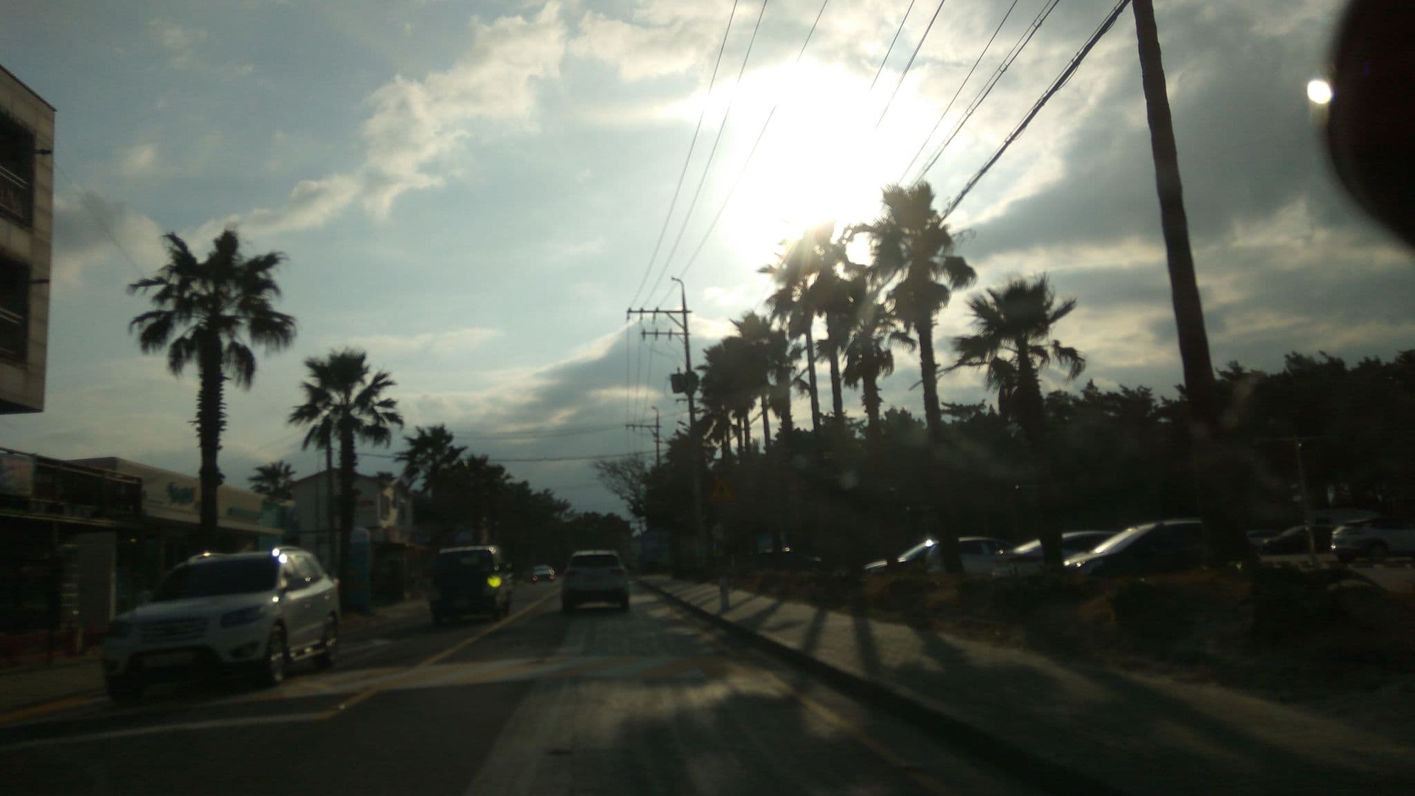 Street view near 바다아리펜션, Gaigeturi — © eneerhut (CC BY-SA · Mapillary)