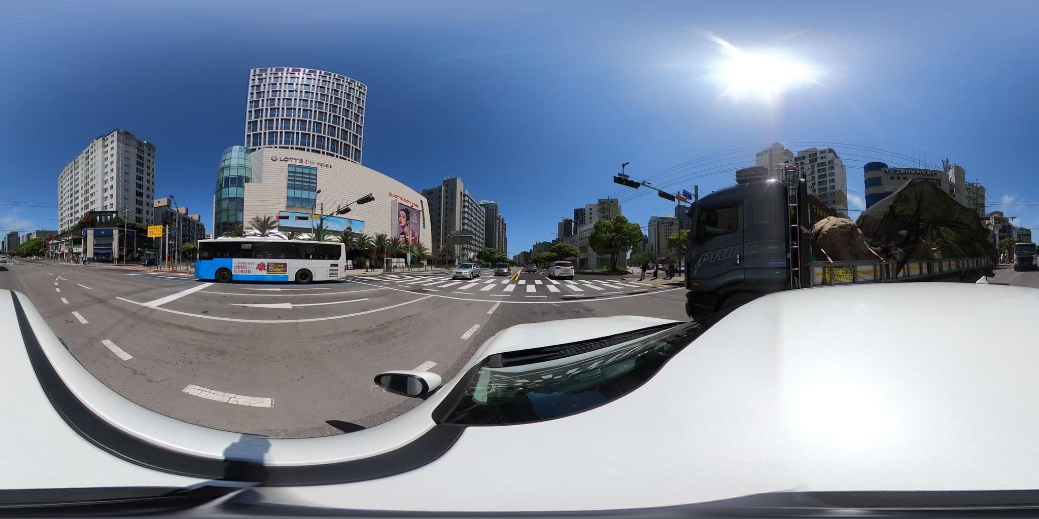 Street view near Swimming Pool, Seodong — © eneerhut (CC BY-SA · Mapillary)