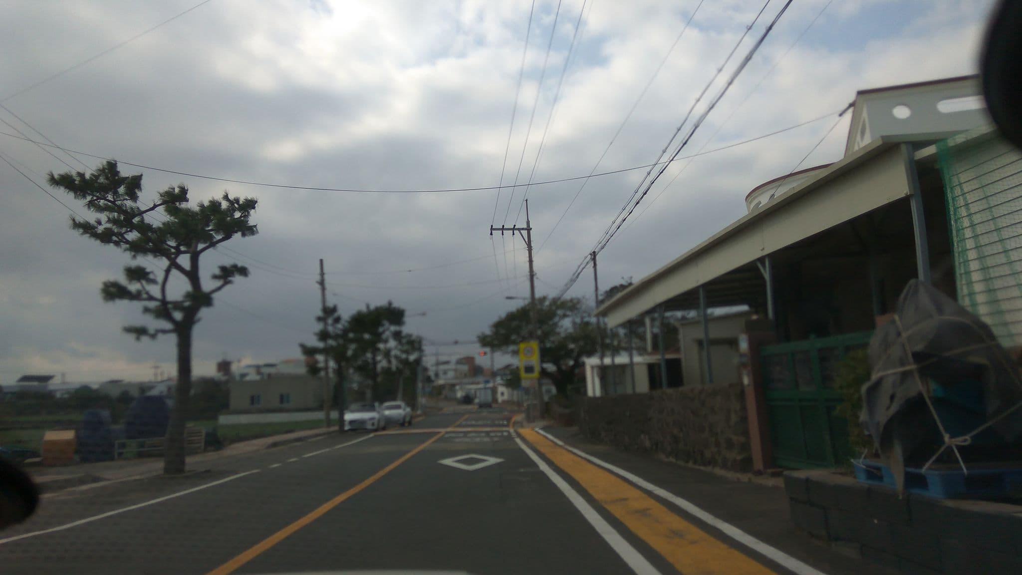 Street view near 제주아올 2호점, Seogwipo — © eneerhut (CC BY-SA · Mapillary)