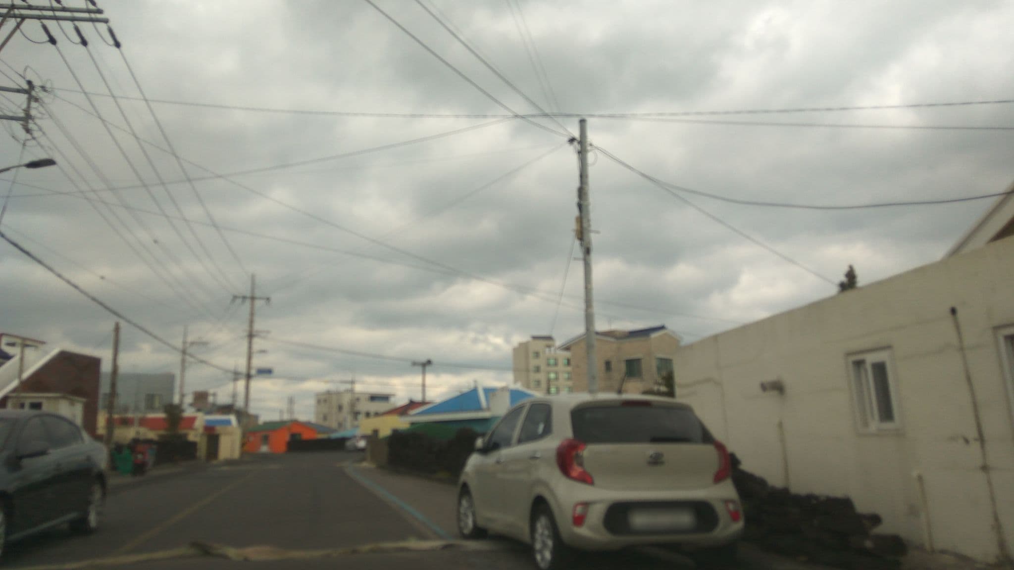 Street view near 빌라 배알로, Ponggae-dong — © eneerhut (CC BY-SA · Mapillary)