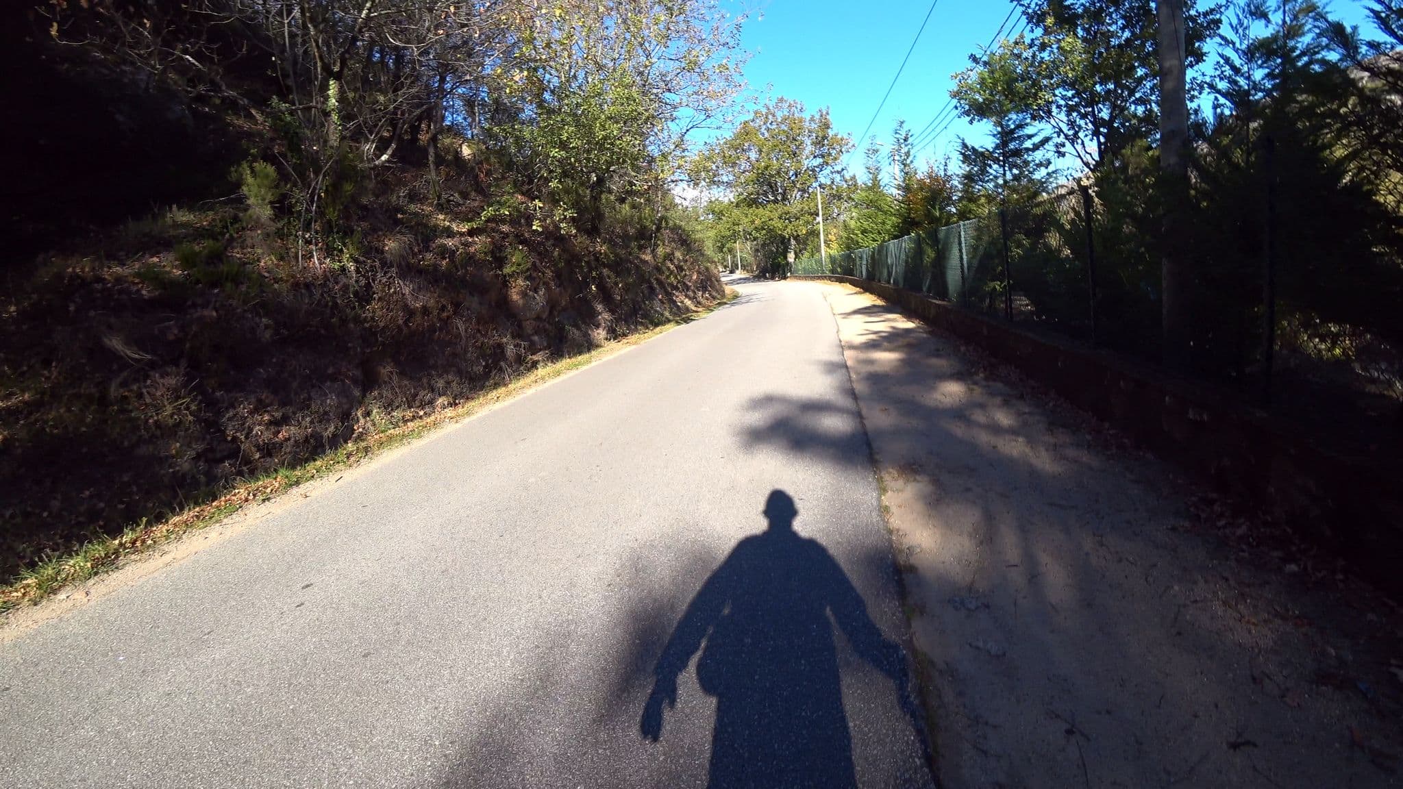 Street view near Apartamentos Serra Do Gerês, Vieira do Minho — © mariocarneiro (CC BY-SA · Mapillary)