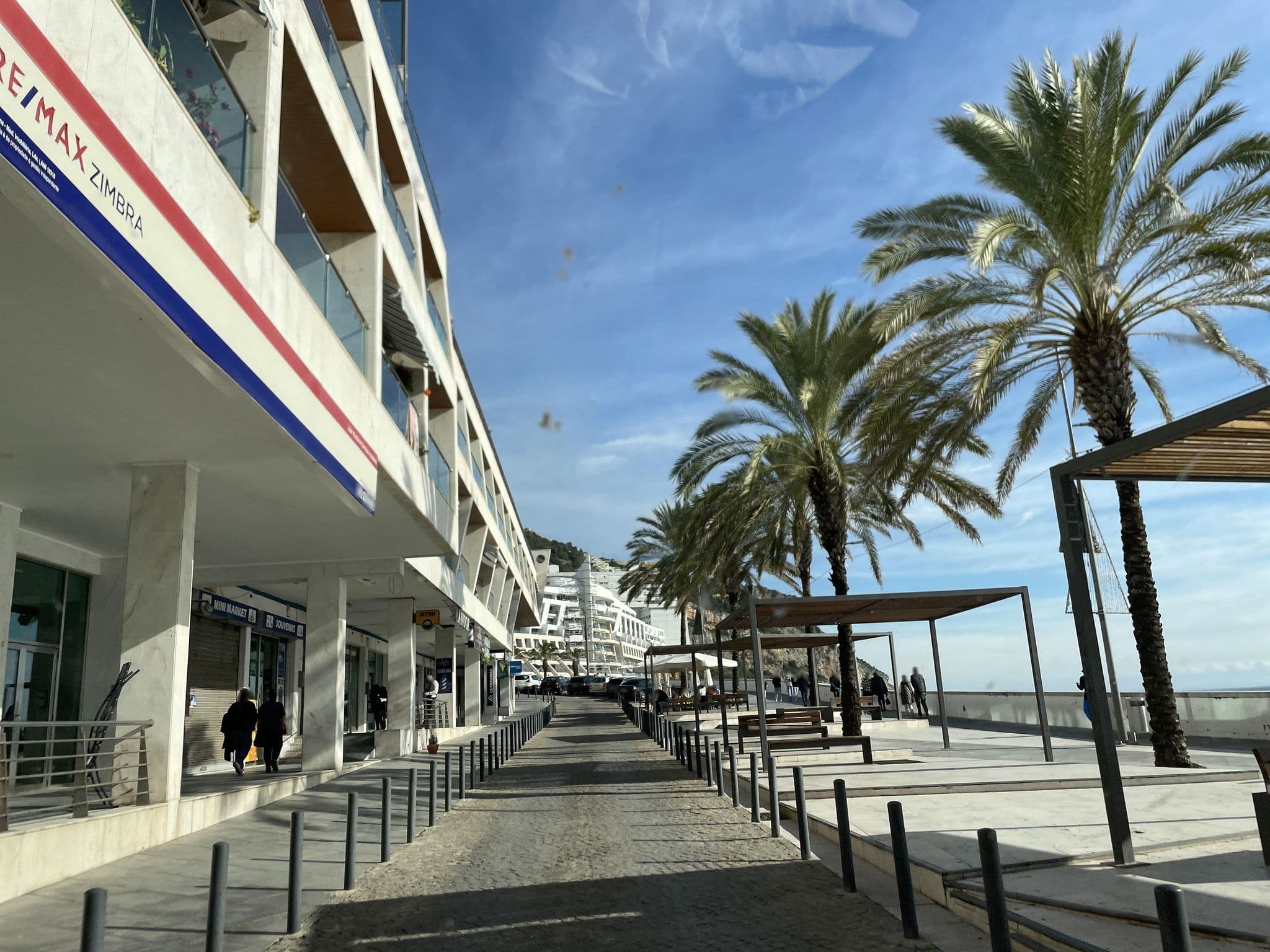 Street view near Turim Sesimbra Village, Sesimbra — © seraq (CC BY-SA · Mapillary)