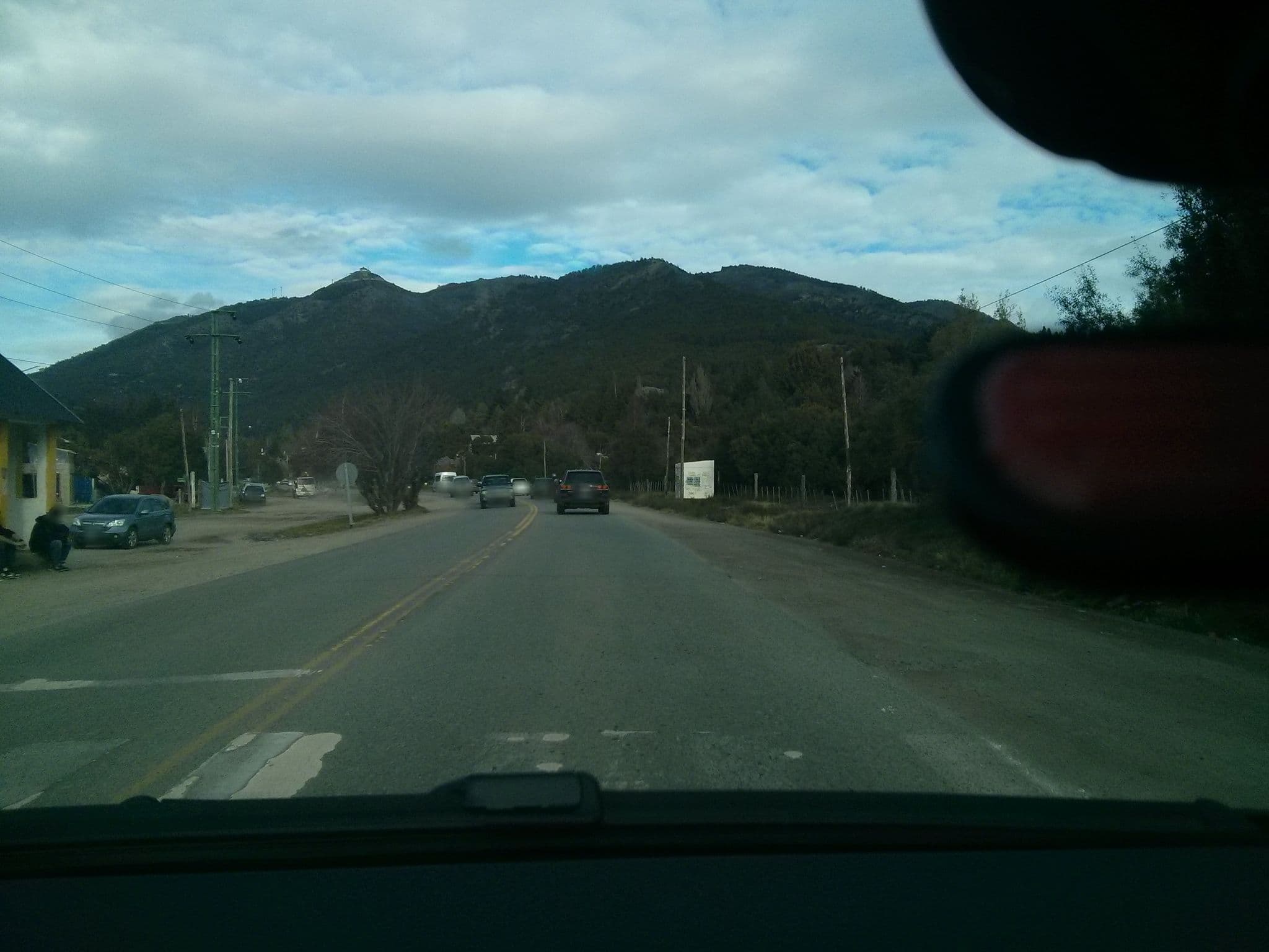 Street view near Cabañas Calihue, San Carlos de Bariloche — © martinvilu (CC BY-SA · Mapillary)
