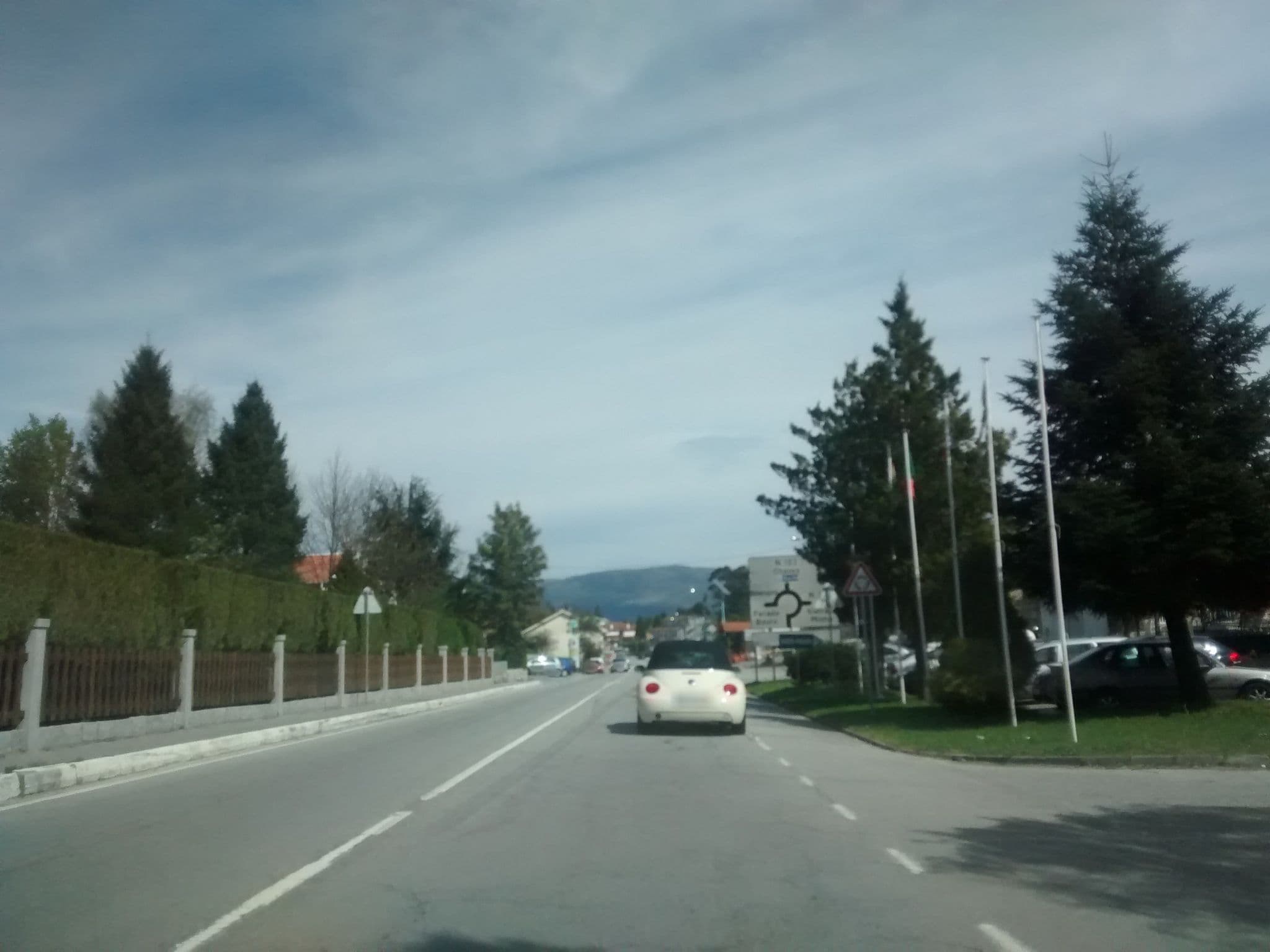 Street view near O Mosteiro, Vieira do Minho — © waldyrious (CC BY-SA · Mapillary)