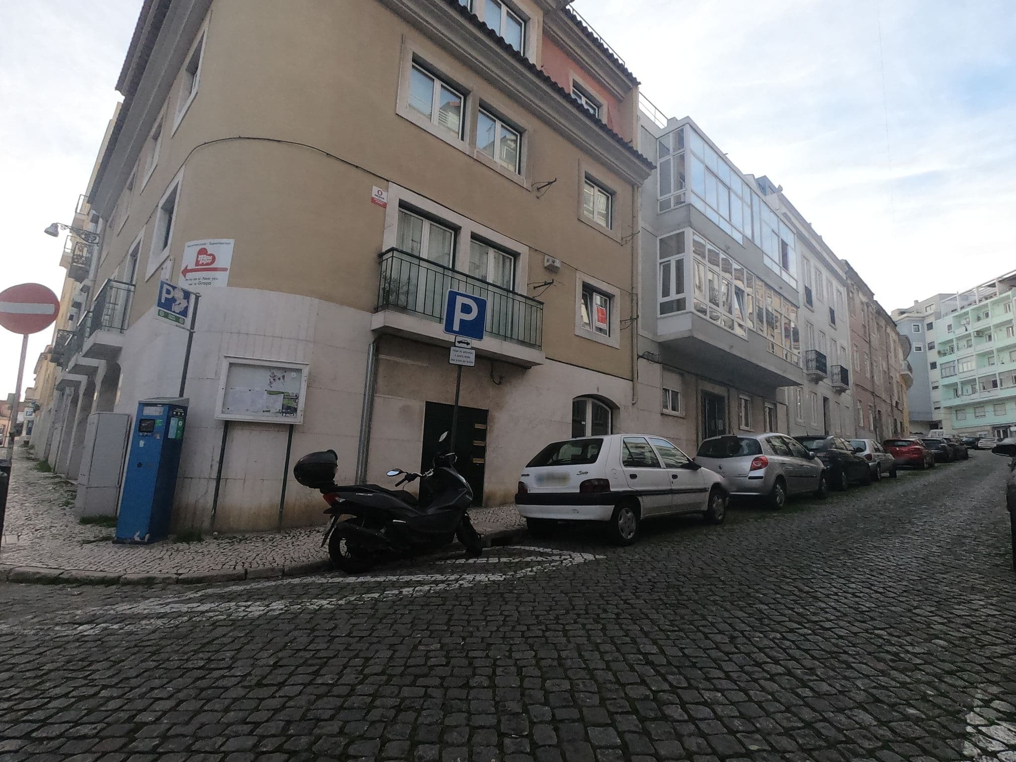 Street view near Sweet INN Pent House, Graça — © filohipo (CC BY-SA · Mapillary)