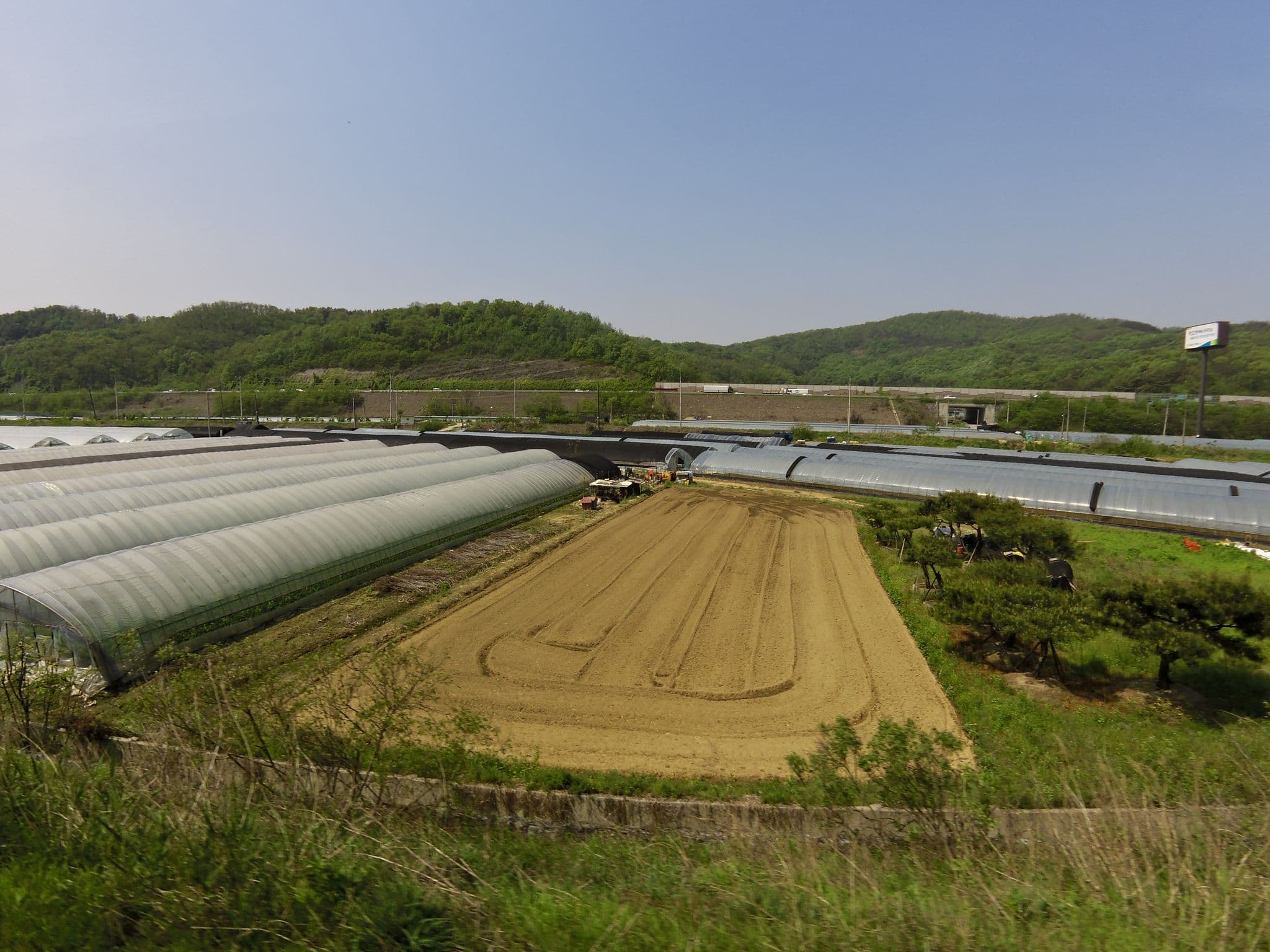 Street view near the grand hotel, Daegu — © xma (CC BY-SA · Mapillary)