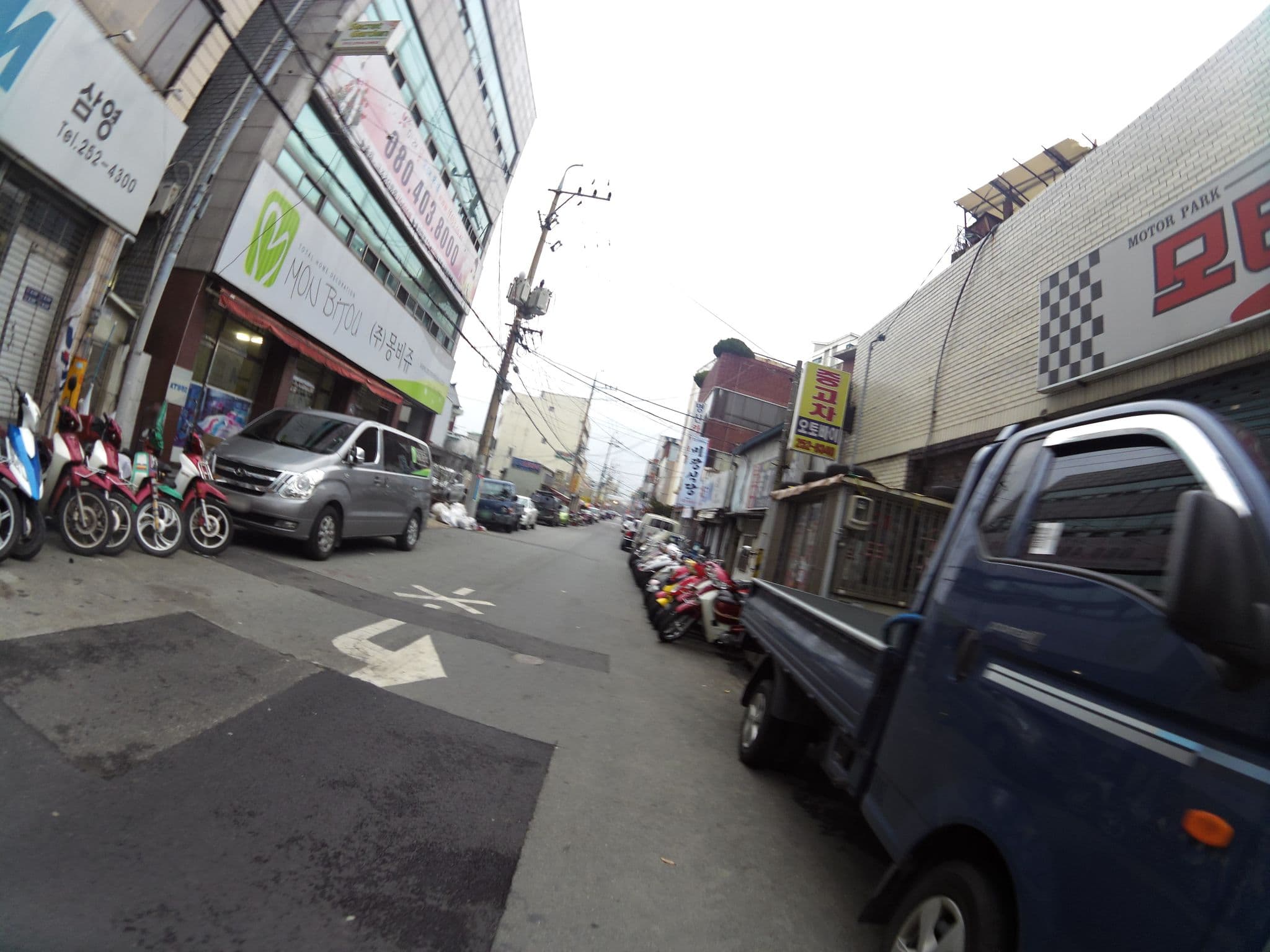 Street view near Hanok 1942, Daegu — © xma (CC BY-SA · Mapillary)