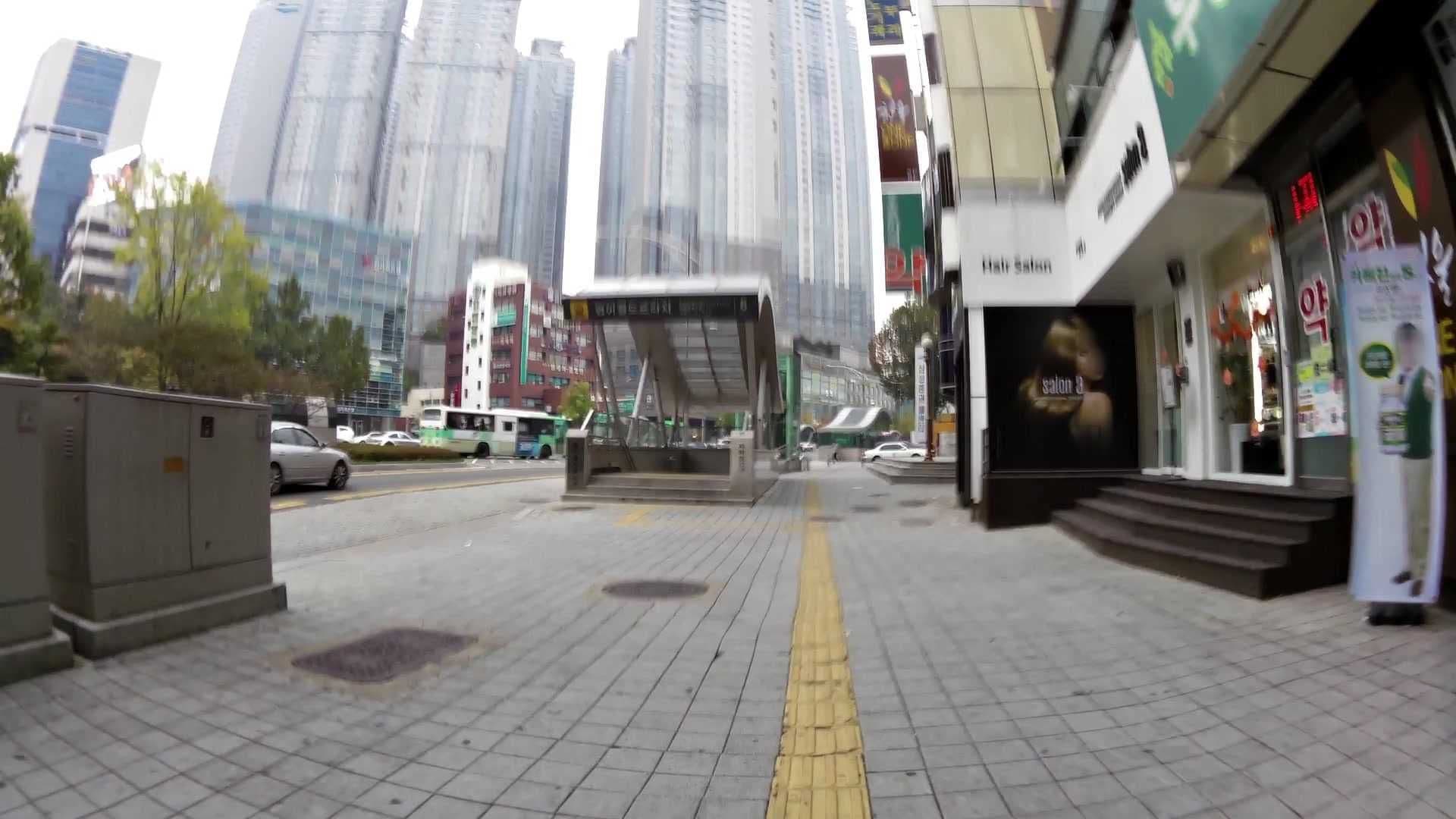 Street view near New Yeongnam Tourist Hotel, Daegu — © xma (CC BY-SA · Mapillary)