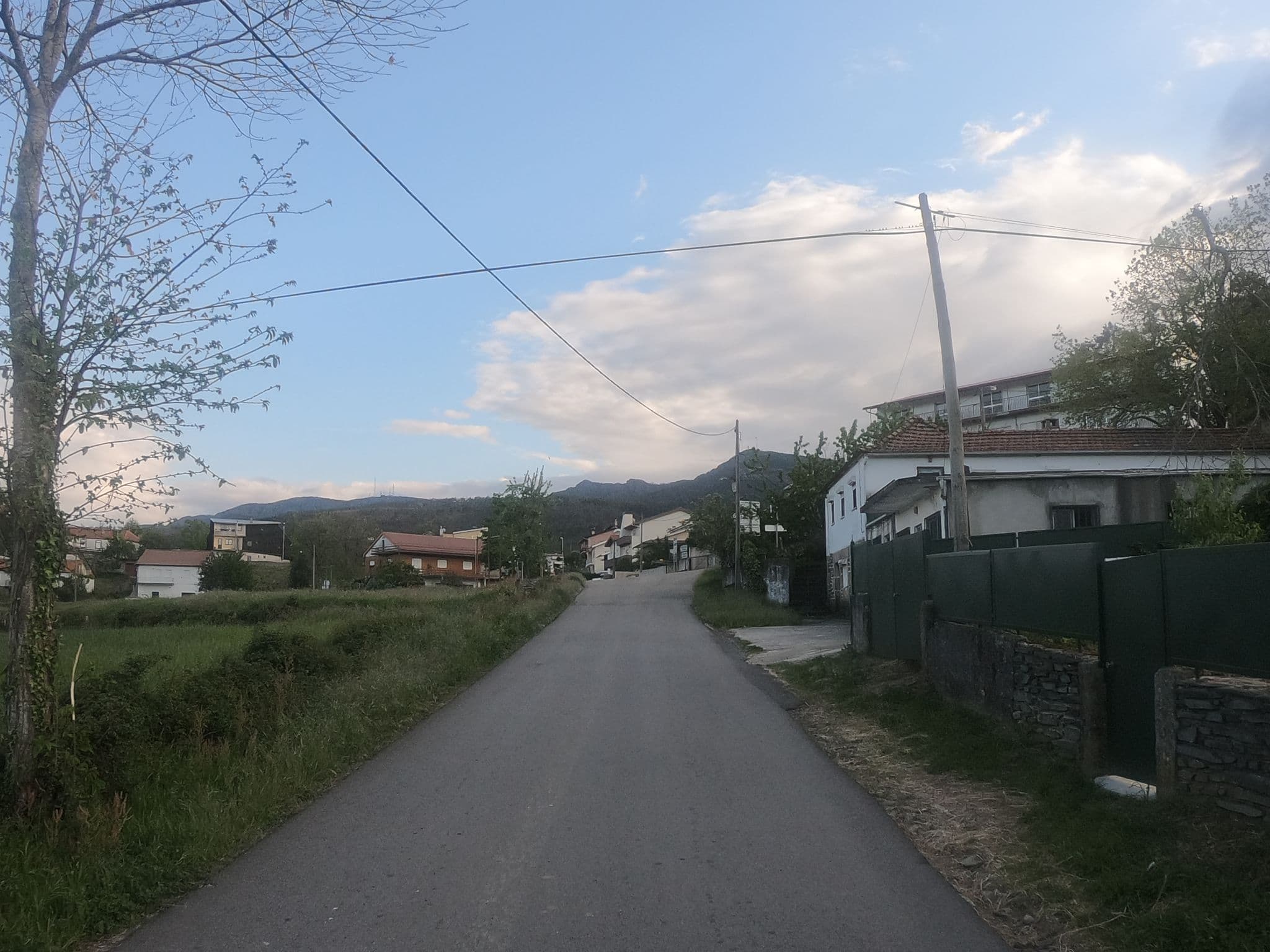 Street view near Casa da Cruz, Vila Real — © sanjorgepinho (CC BY-SA · Mapillary)