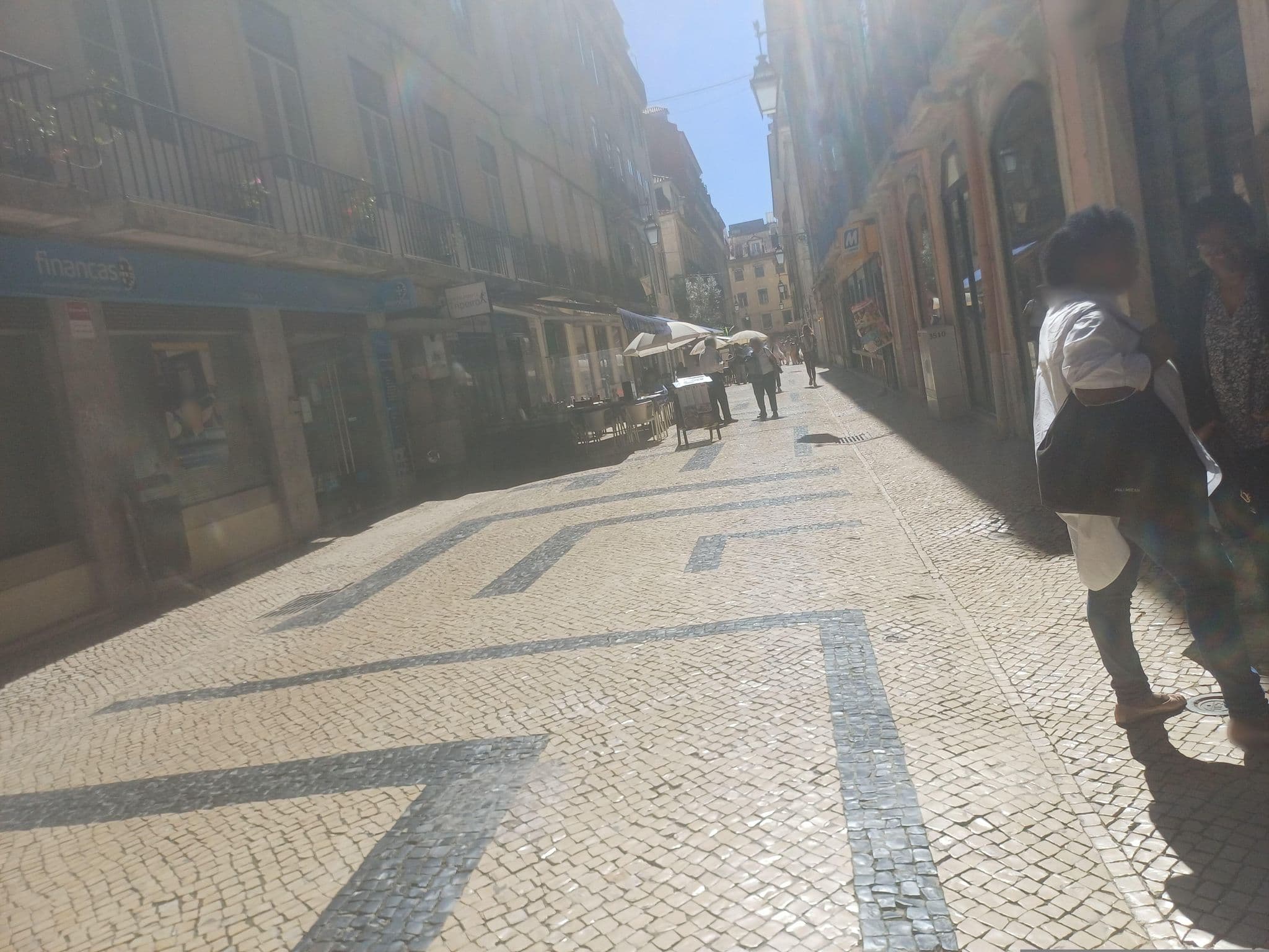 Street view near Draft Hostel&Rooms, Baixa — © beer119 (CC BY-SA · Mapillary)