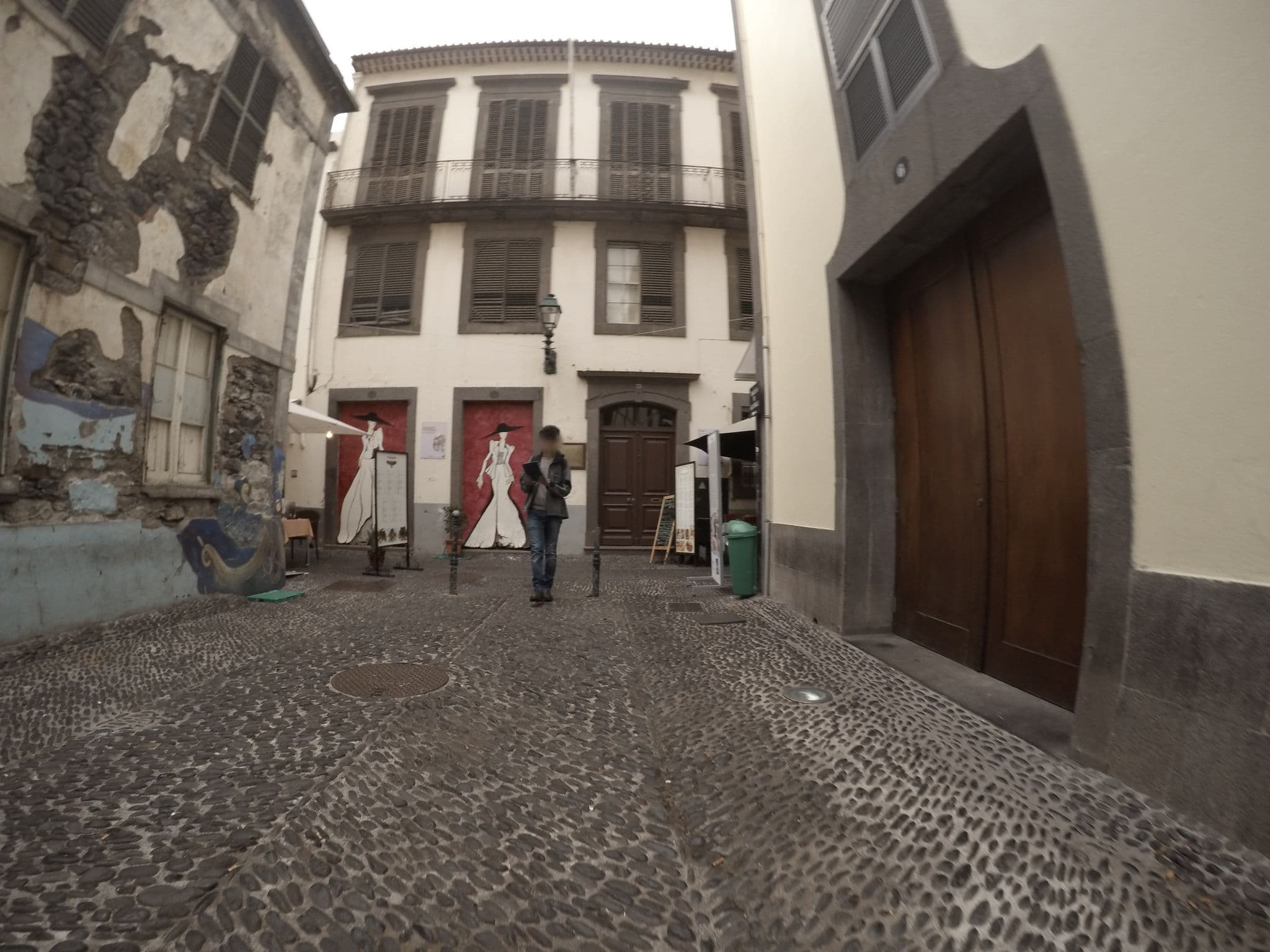 Street view near Safira Suites, Santa Luzia — © nunocaldeira (CC BY-SA · Mapillary)