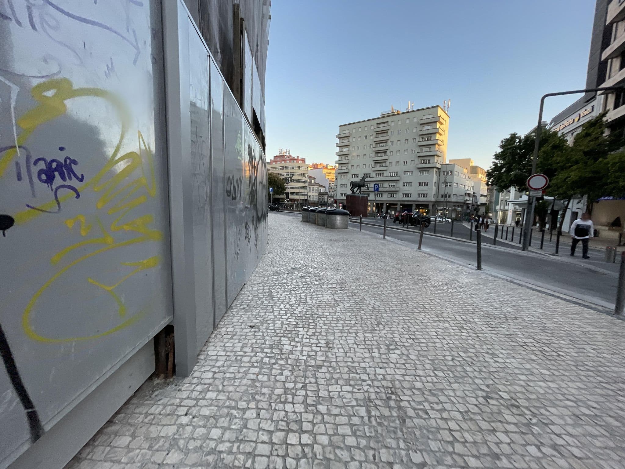 Street view near The Social Hub Porto, Porto