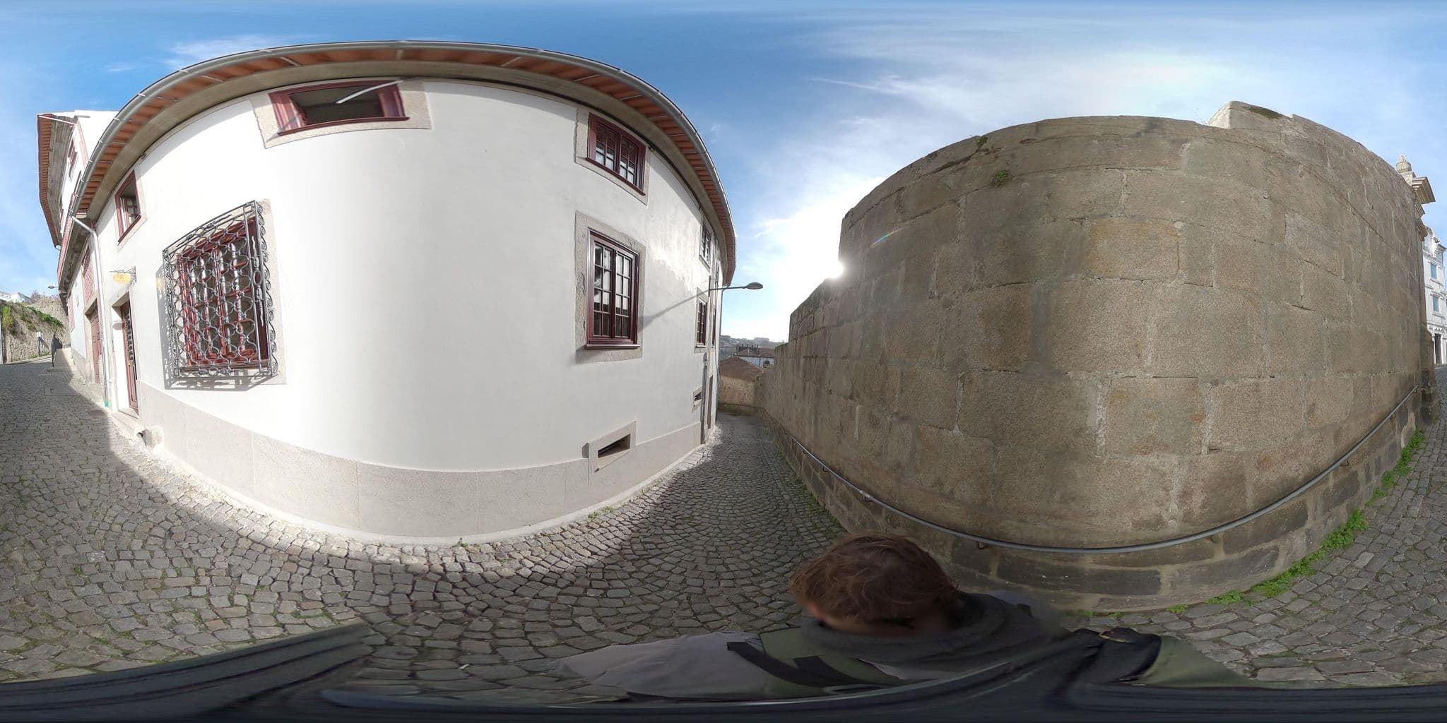Street view near Casa Camélia, Porto