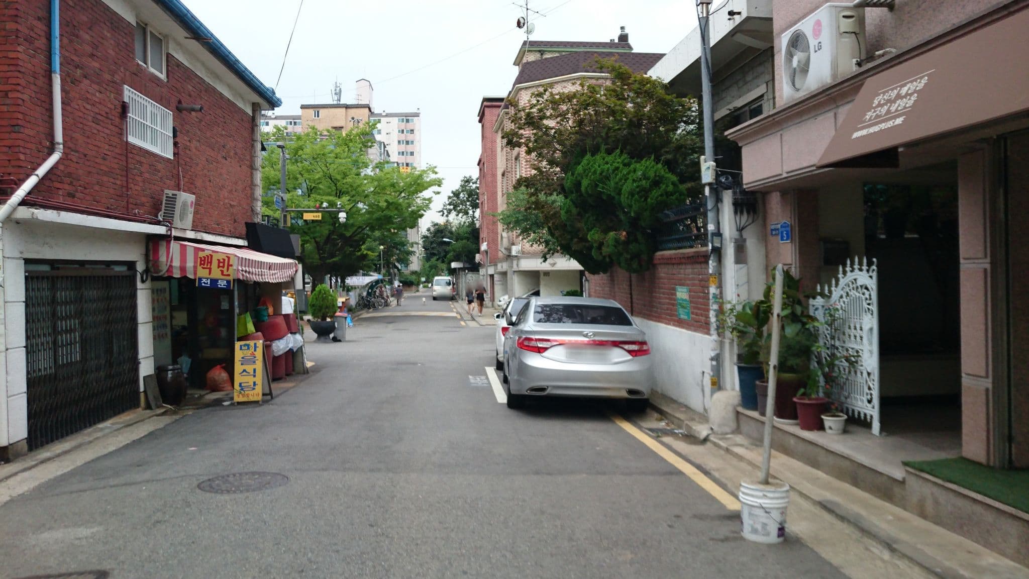 Street view near Bibim Hou, Seoul — © xma (CC BY-SA · Mapillary)
