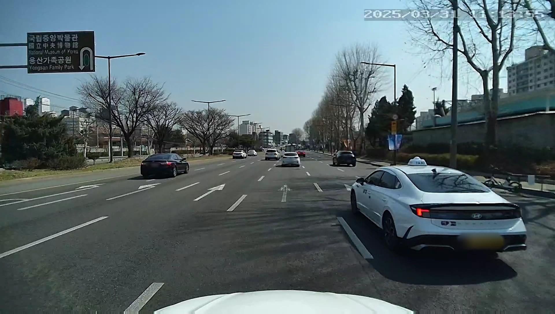 Street view near Bandung, Yongsan-dong — © motov (CC BY-SA · Mapillary)