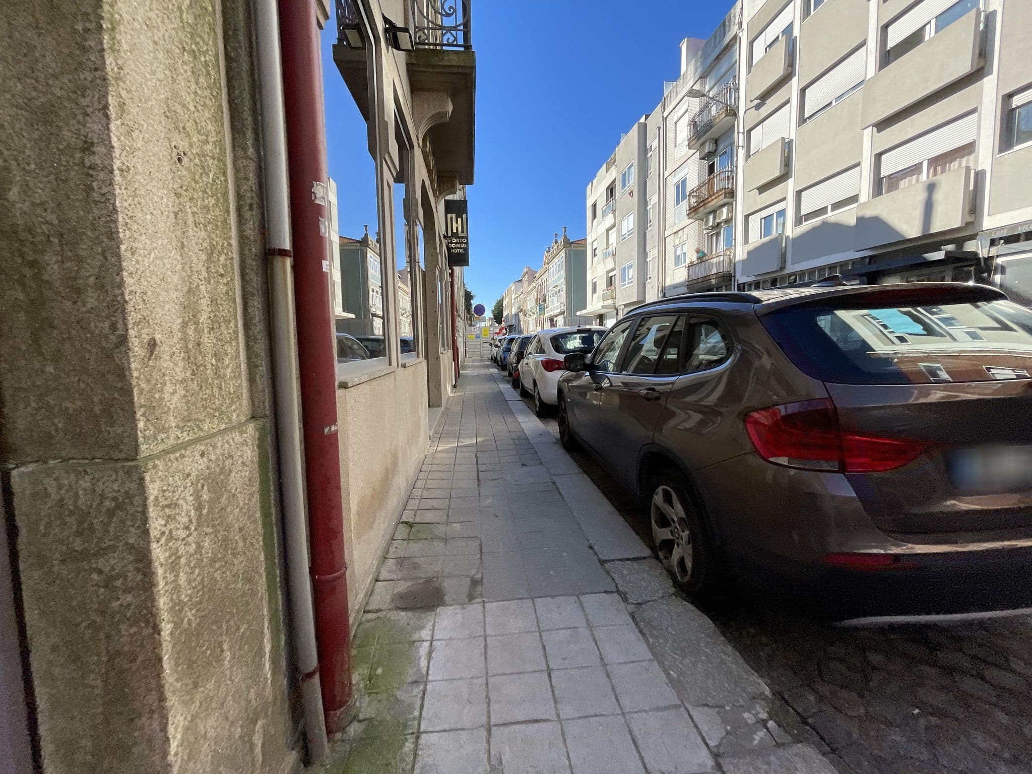 Street view near Porto Domus, Porto — © egorka (CC BY-SA · Mapillary)