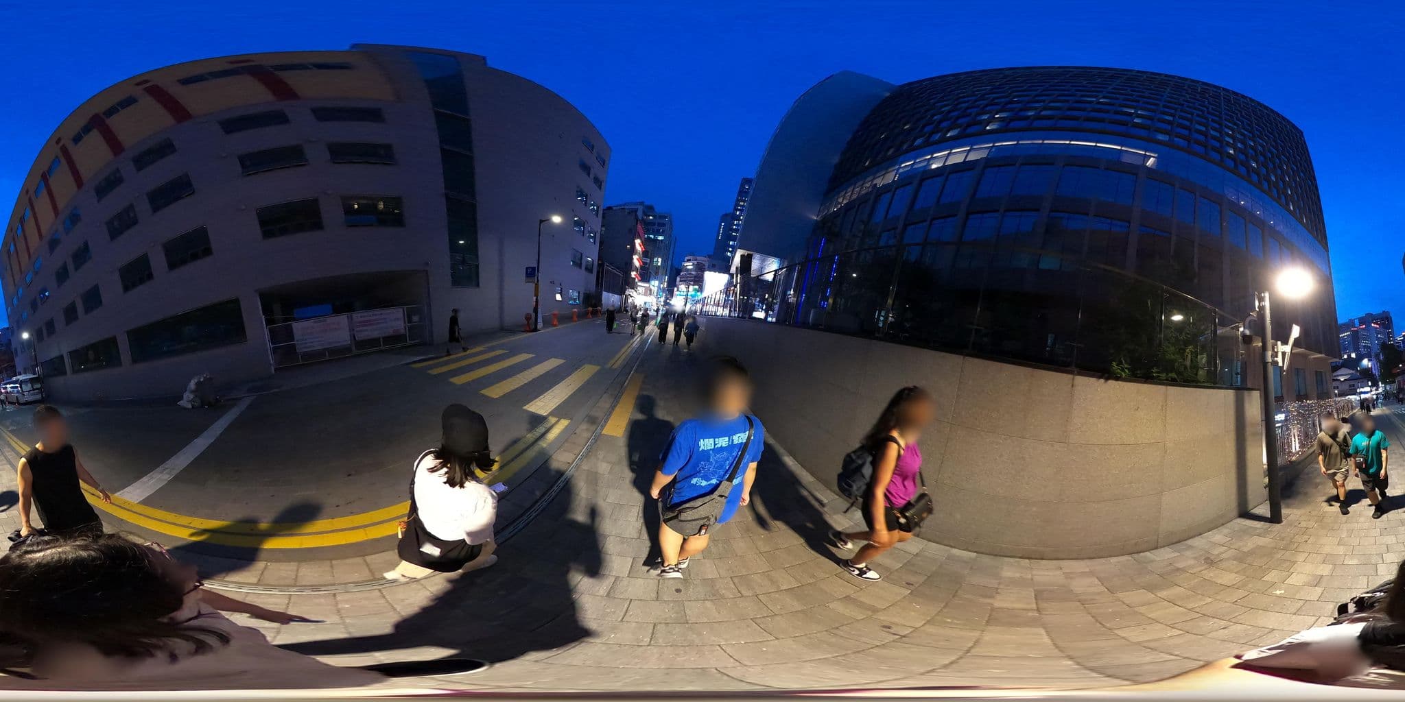 Street view near 르메르디앙, Seoul — © lisbethw1130 (CC BY-SA · Mapillary)