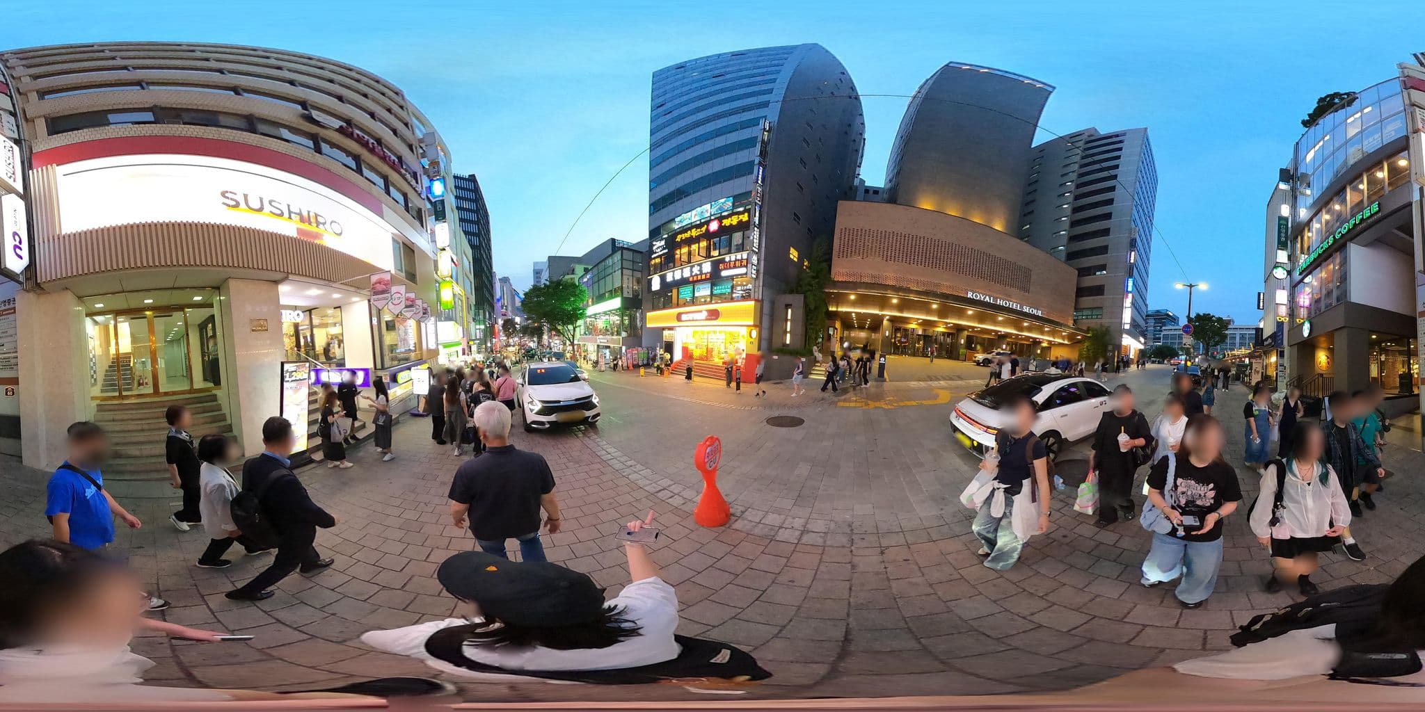 Street view near 로비라운지, Seoul — © lisbethw1130 (CC BY-SA · Mapillary)