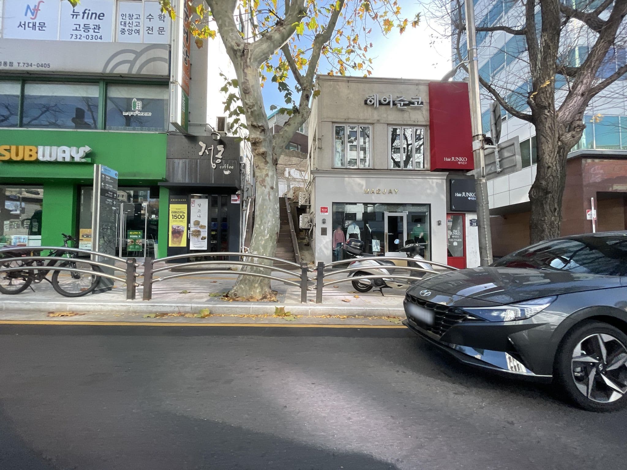 Street view near Motel B, Seoul — © filipb (CC BY-SA · Mapillary)