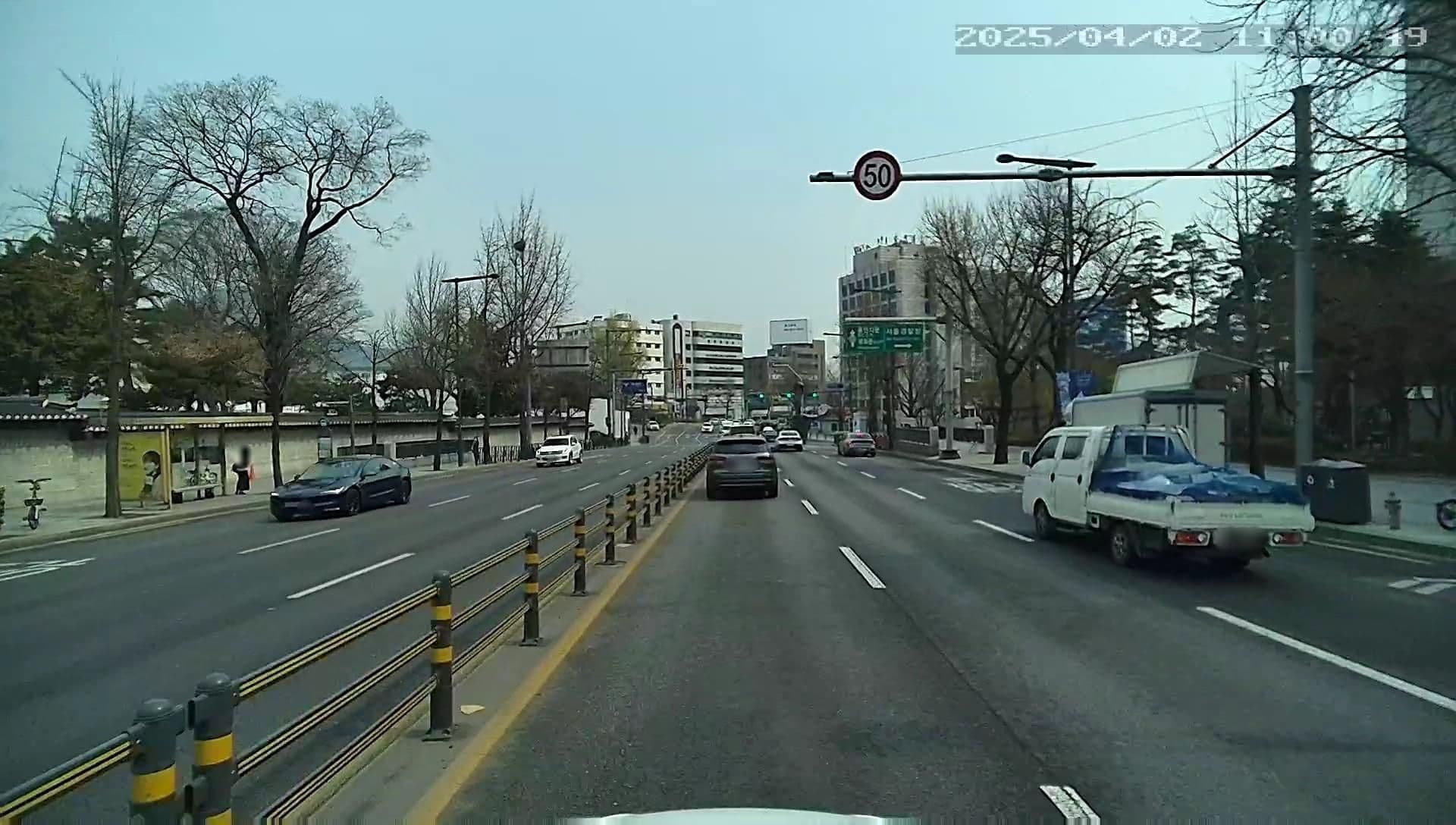 Street view near Hotel Su, Seoul — © motov (CC BY-SA · Mapillary)